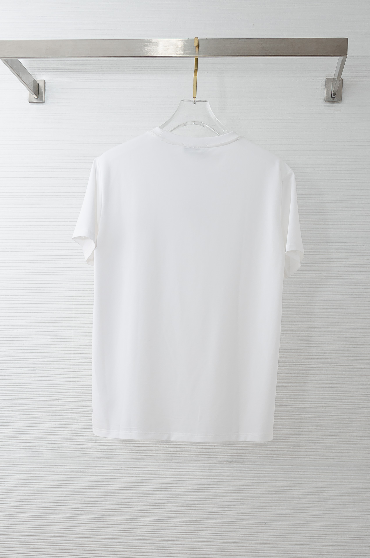 🌾 Dior迪奥 2026ss春夏新品 ，男士商务休闲纯色圆领短袖T桖衫#面料属性皆为上乘，网眼结构细腻