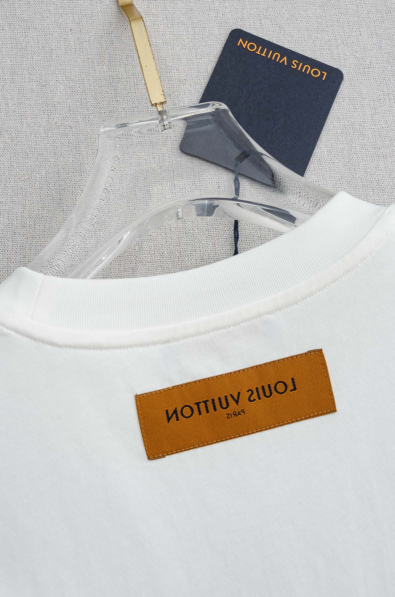 LV 2026SS时尚潮人必备男士休闲圆领短袖T恤衫#设计理念潮流前卫与尚可持续，选用客供进口100%棉