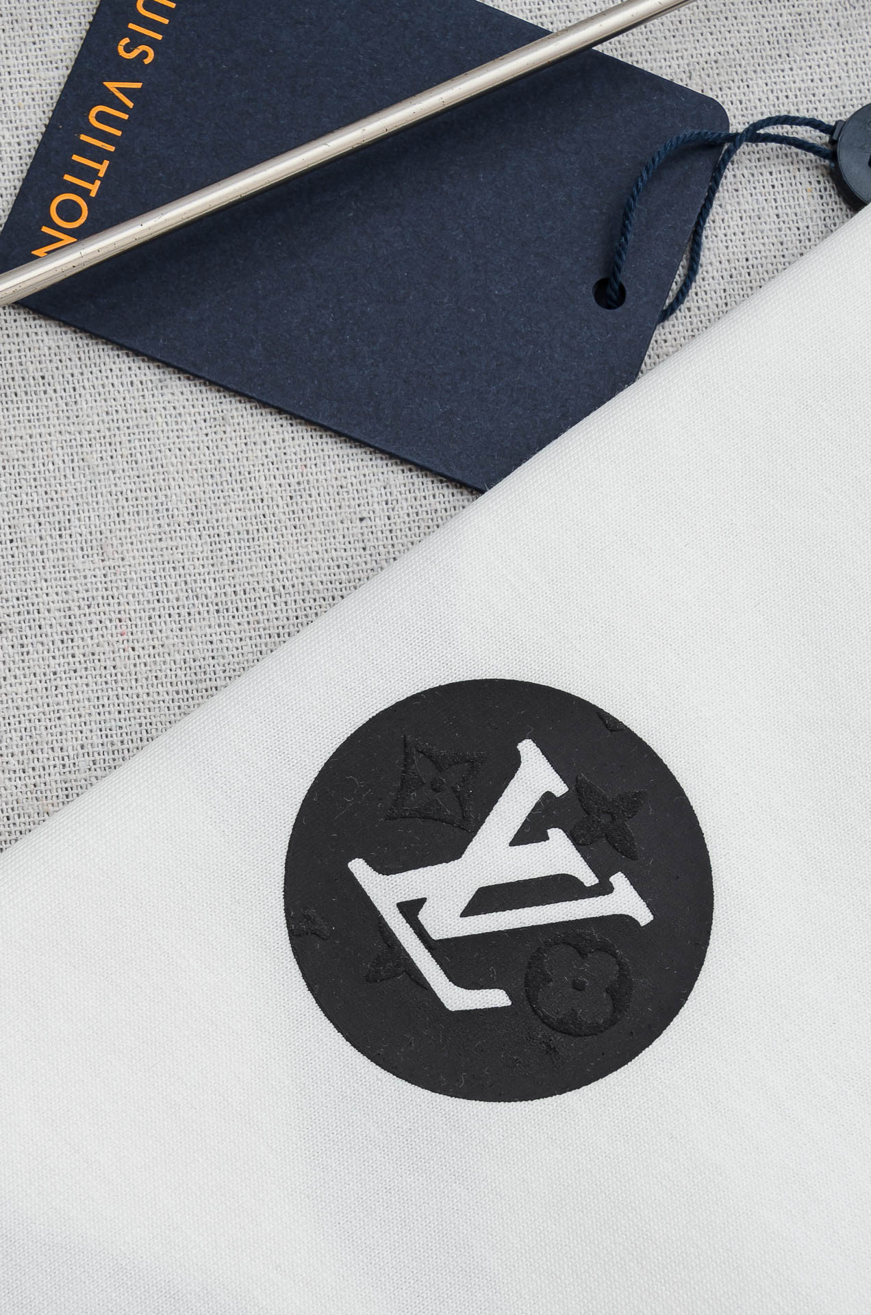 LV 2026SS时尚潮人必备男士休闲圆领短袖T恤衫#设计理念潮流前卫与尚可持续，选用客供进口100%棉