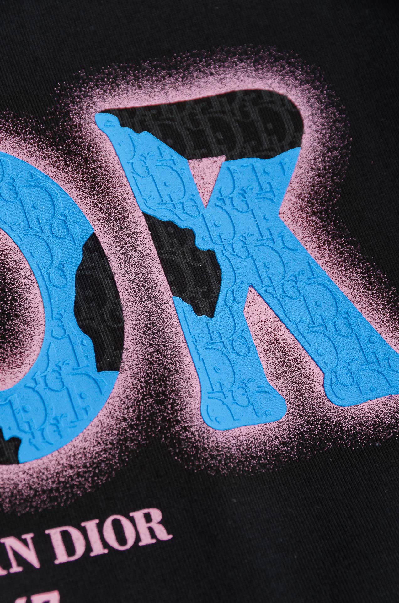 🌾 Dior迪奥2026SS时尚潮人必备男士休闲圆领短袖T恤衫#设计理念潮流前卫与尚可持续，前幅印花更加