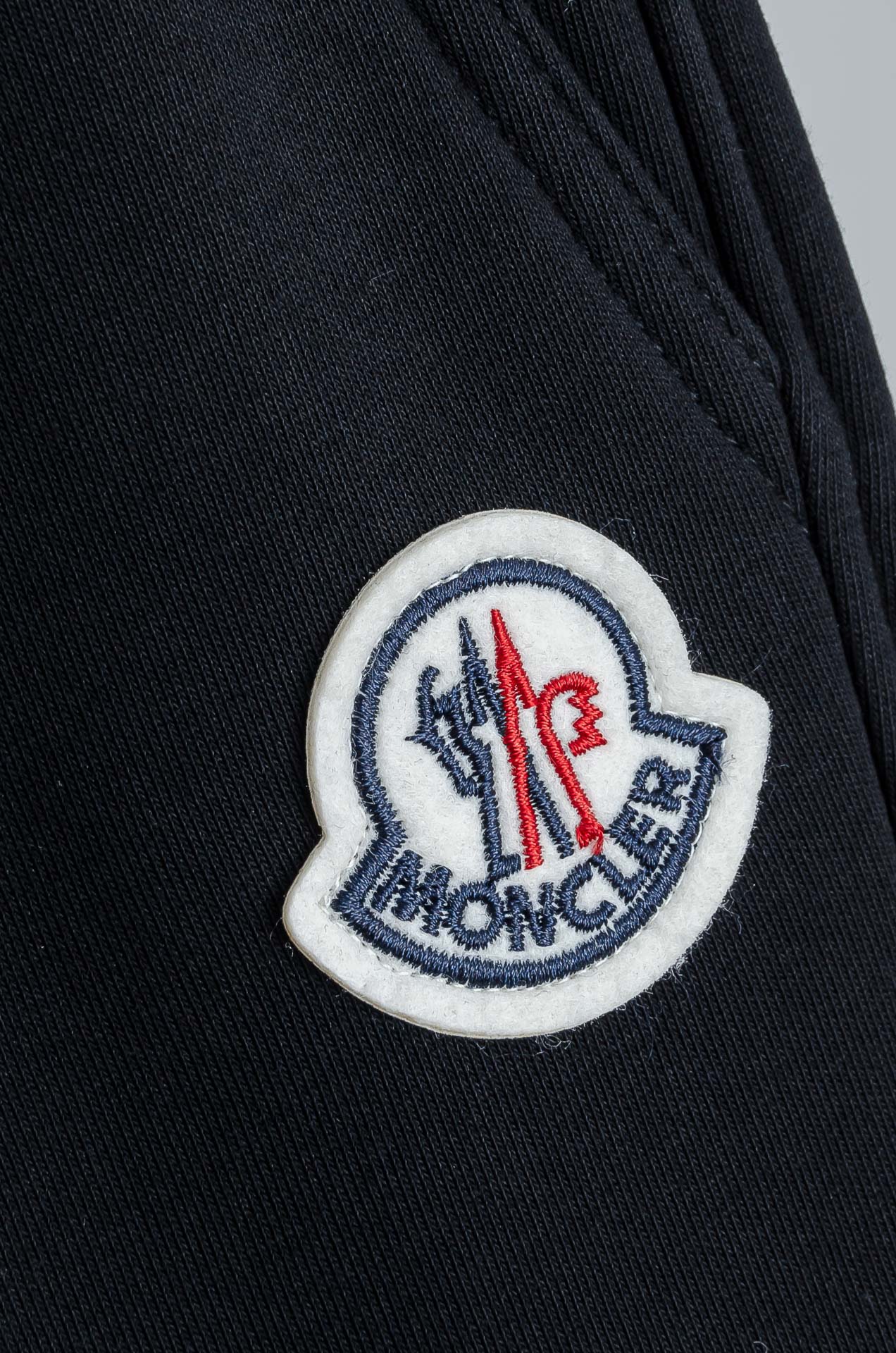 ☀️☀️MONC*LER 蒙口2026FW秋冬新款加绒休闲卫裤# 舒柔加绒加厚面料，一件都能抵御严寒雨雪