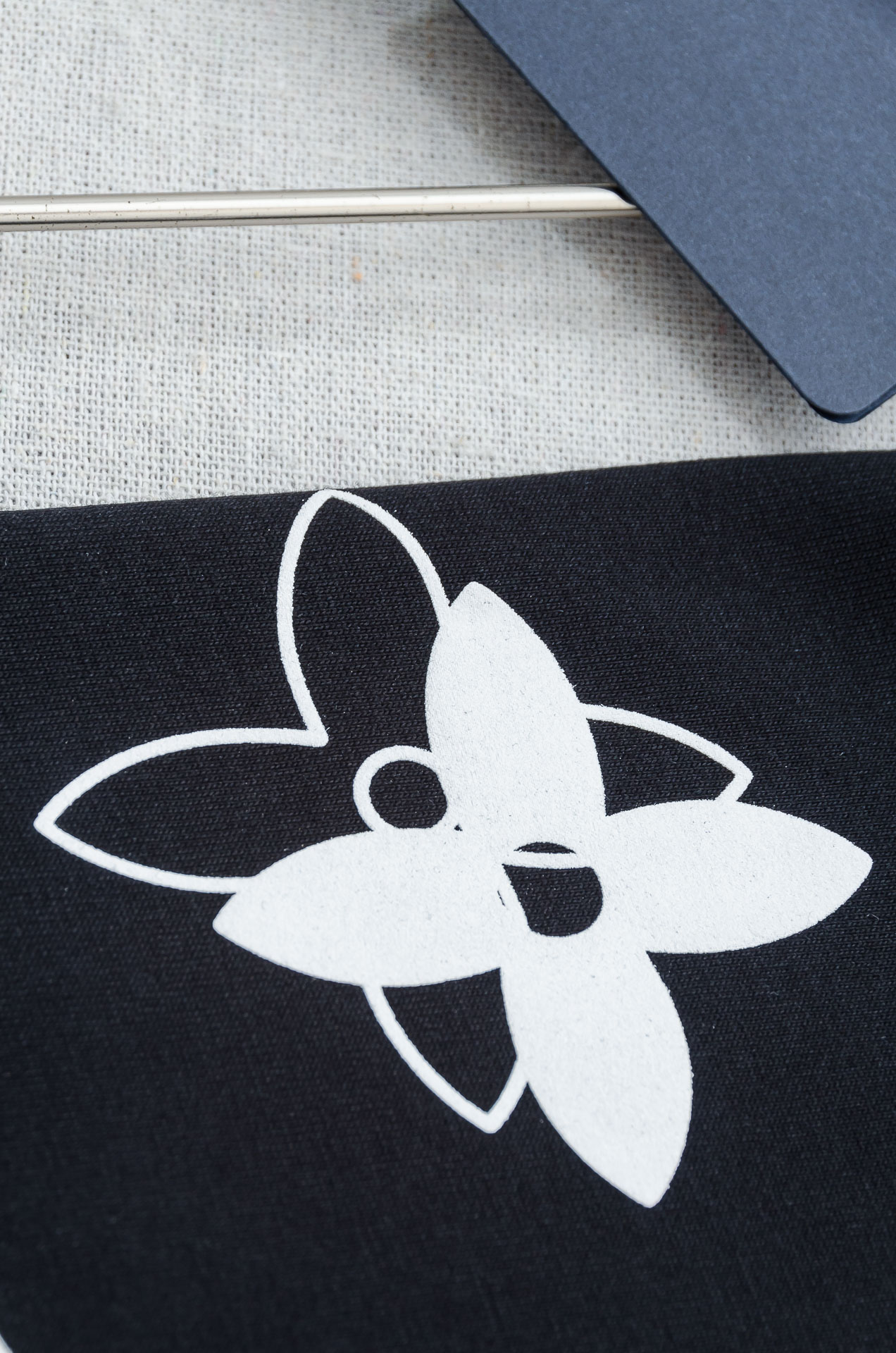 LV 2026SS时尚潮人必备男士休闲圆领短袖T恤衫#设计理念潮流前卫与尚可持续，选用客供进口100%棉