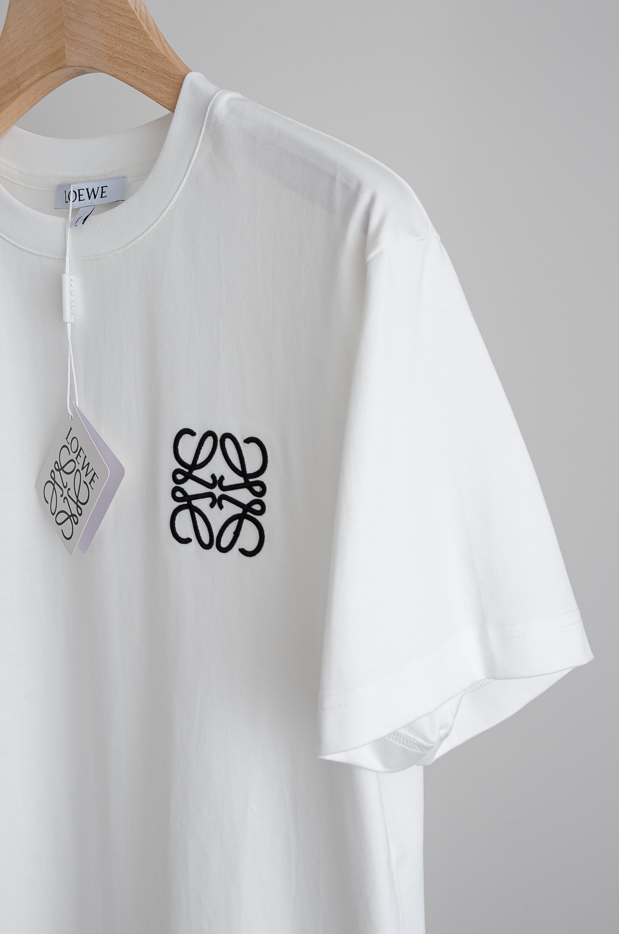 🧨 LOEWE 罗意威2026SS时尚潮人必备男士休闲圆领短袖T恤衫#选用客供进口100%棉成分精织混纺