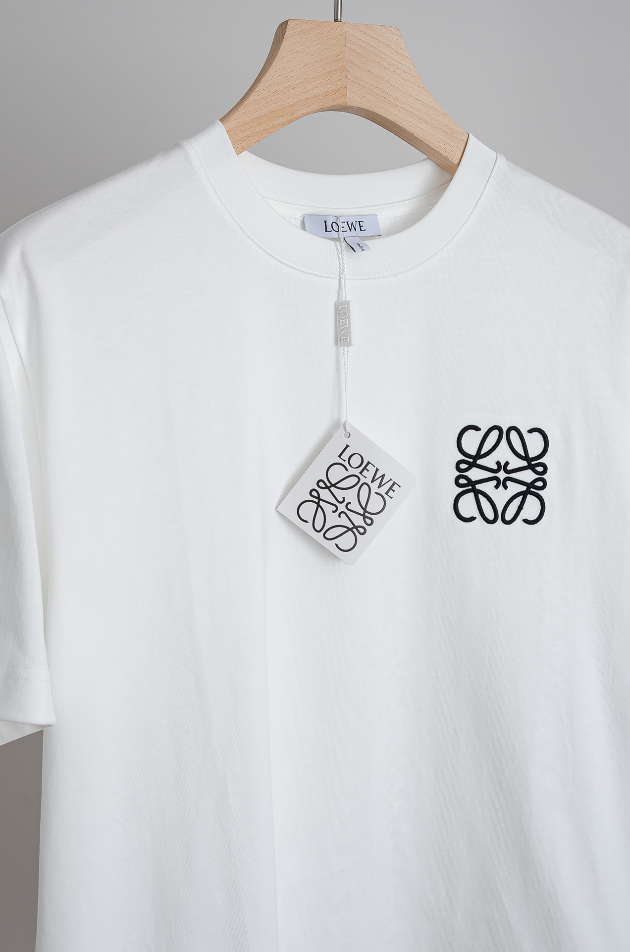🧨 LOEWE 罗意威2026SS时尚潮人必备男士休闲圆领短袖T恤衫#选用客供进口100%棉成分精织混纺