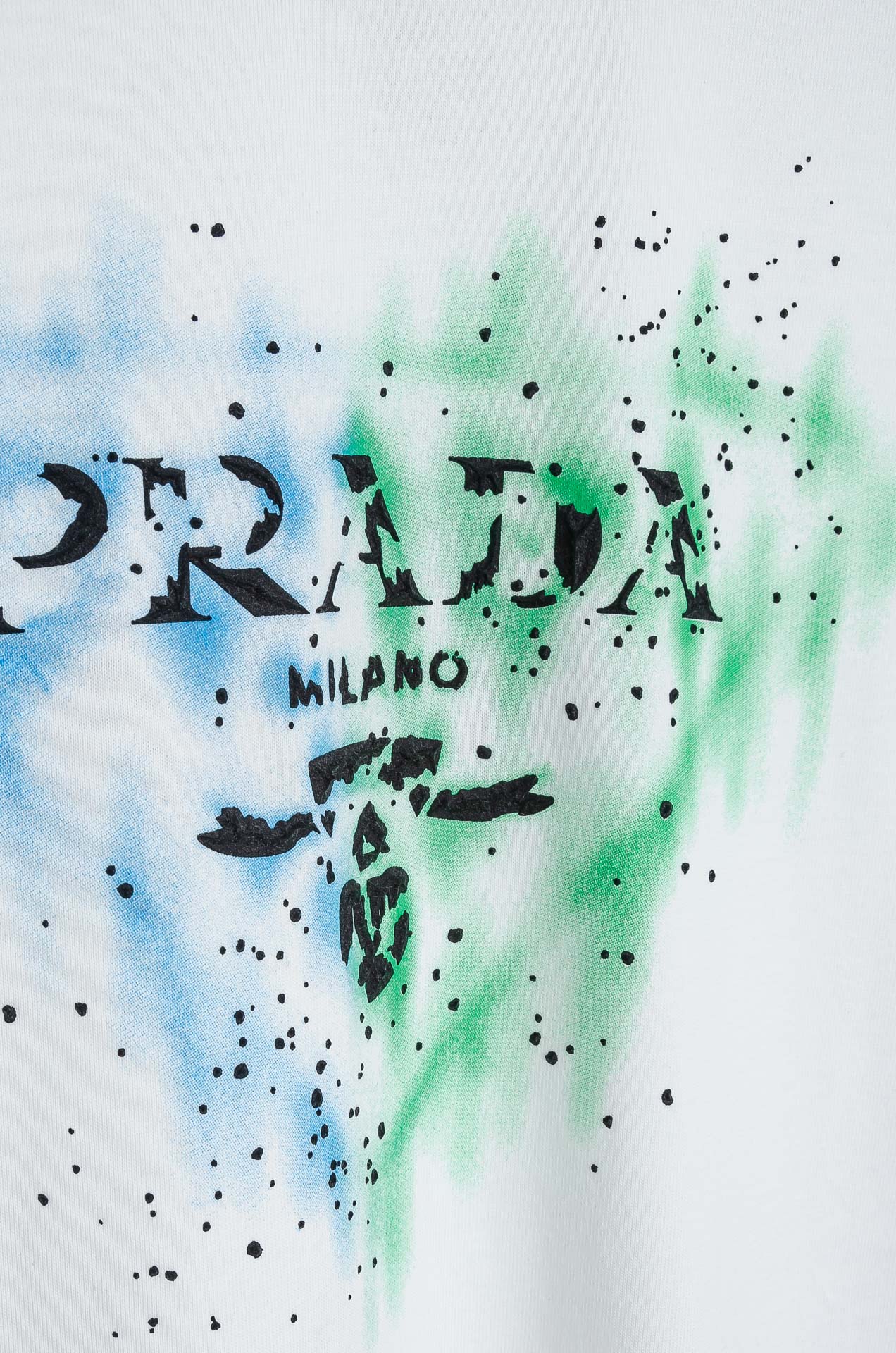 🧨 ☀️☀️PRADA普拉达2026SS时尚潮人必备男士休闲圆领短袖T恤衫#设计理念潮流前卫与尚可持续，