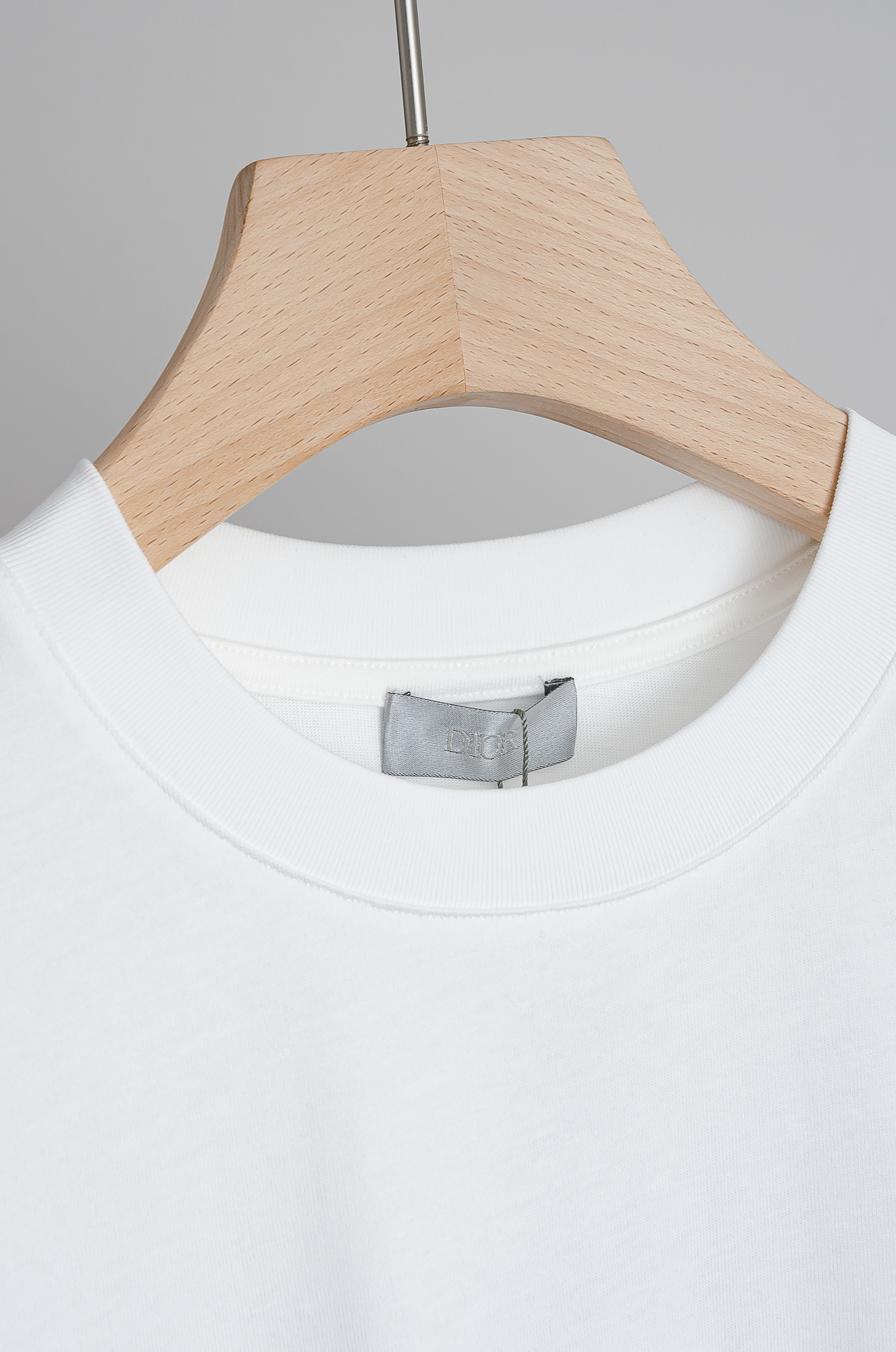 🧨 ☀️☀️Dior迪奥2026SS时尚潮人必备男士休闲圆领短袖T恤衫#设计理念潮流前卫与尚可持续，选用