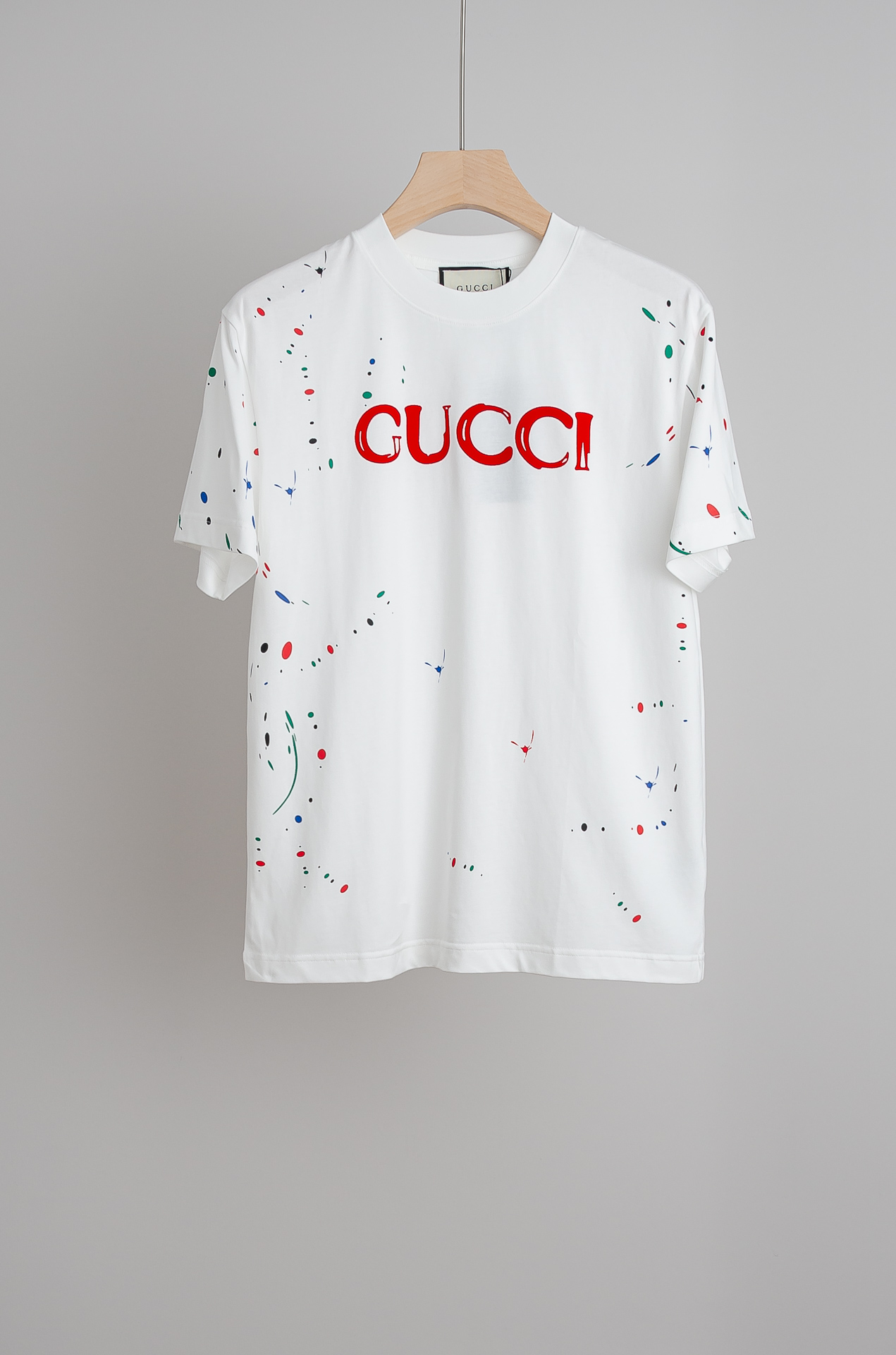 🧨 Gucci古驰2026SS时尚潮人必备男士休闲圆领短袖T恤衫#选用客供进口100%棉成分精织混纺而成