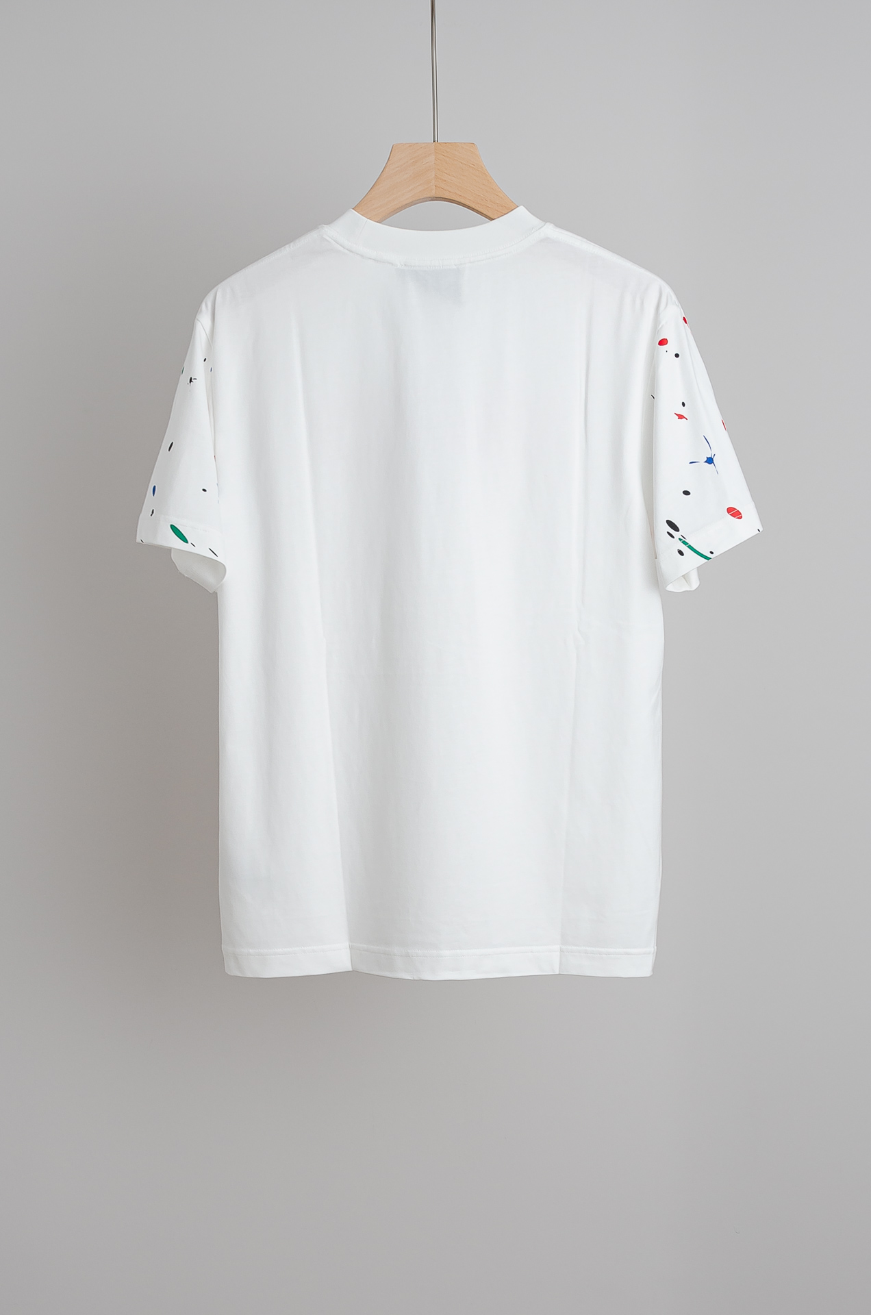 🧨 Gucci古驰2026SS时尚潮人必备男士休闲圆领短袖T恤衫#选用客供进口100%棉成分精织混纺而成