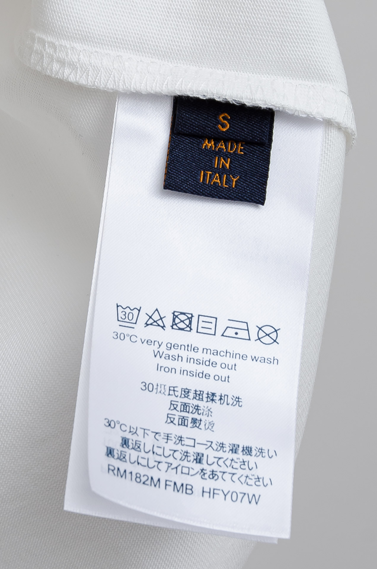 ☀️☀️ LV 2026SS时尚潮人必备男士休闲圆领短袖T恤衫#设计理念潮流前卫与尚可持续，前幅印花更加