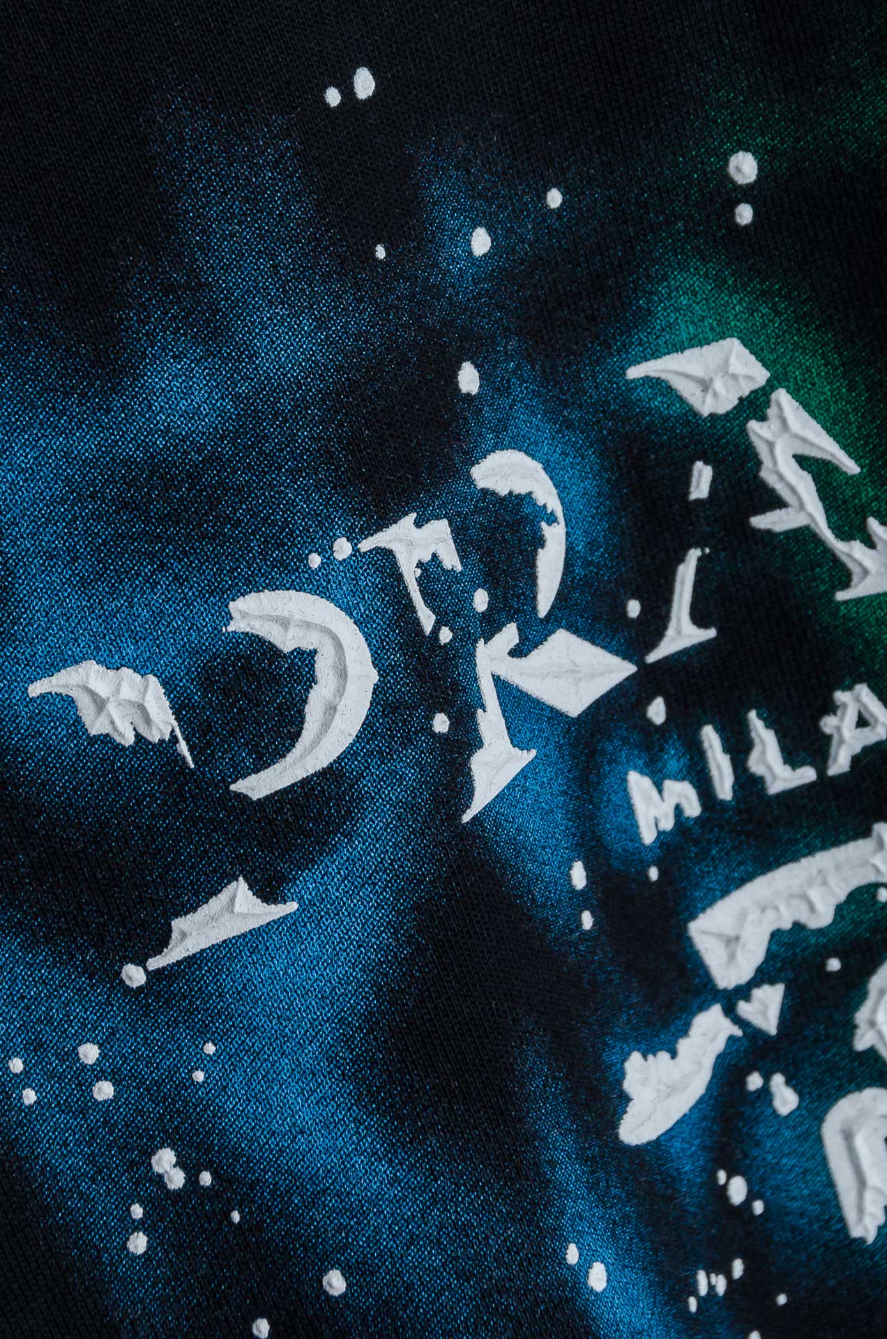 🧨 ☀️☀️PRADA普拉达2026SS时尚潮人必备男士休闲圆领短袖T恤衫#设计理念潮流前卫与尚可持续，