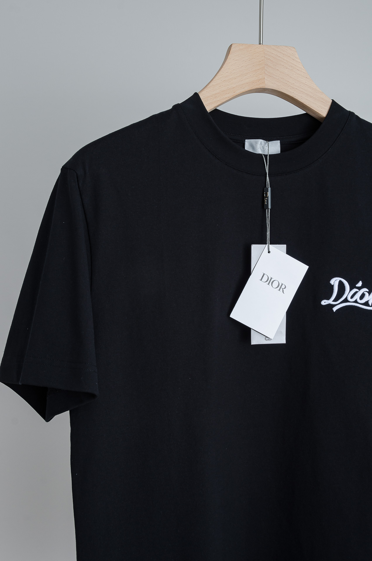 🧨 ☀️☀️Dior迪奥2026SS时尚潮人必备男士休闲圆领短袖T恤衫#设计理念潮流前卫与尚可持续，选用