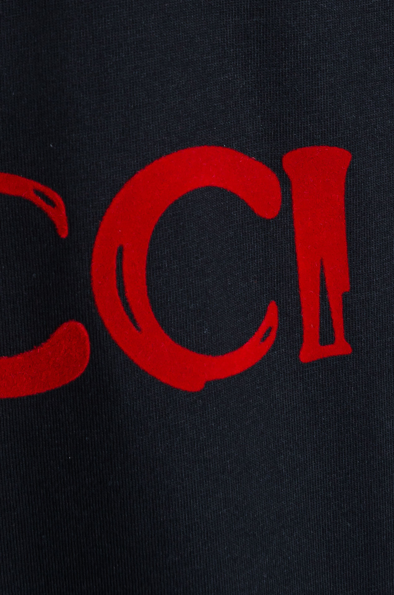 🧨 Gucci古驰2026SS时尚潮人必备男士休闲圆领短袖T恤衫#选用客供进口100%棉成分精织混纺而成