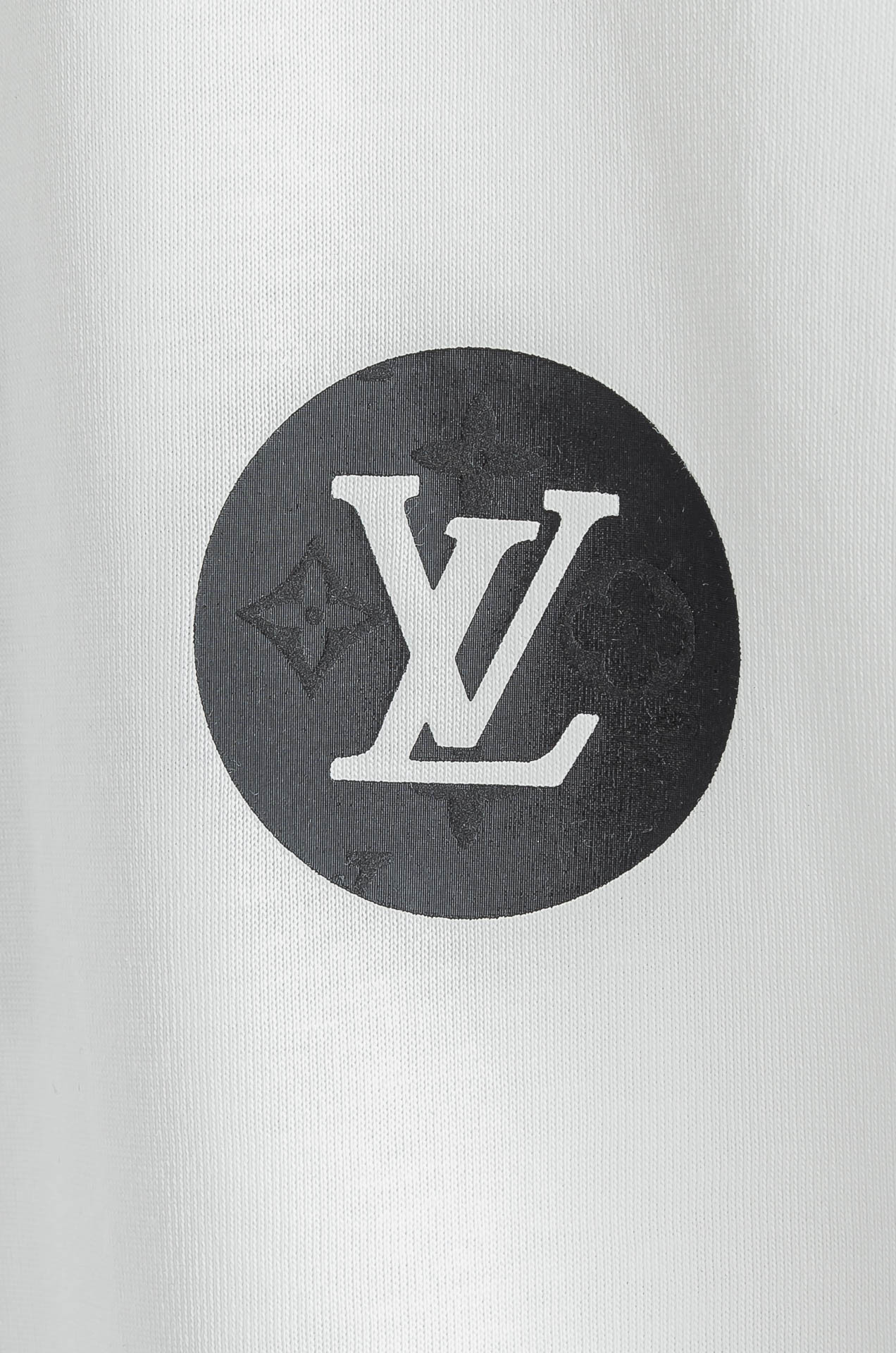 🆕 LV 2026SS时尚潮人必备男士休闲圆领短袖T恤衫#设计理念潮流前卫与尚可持续，选用客供进口100