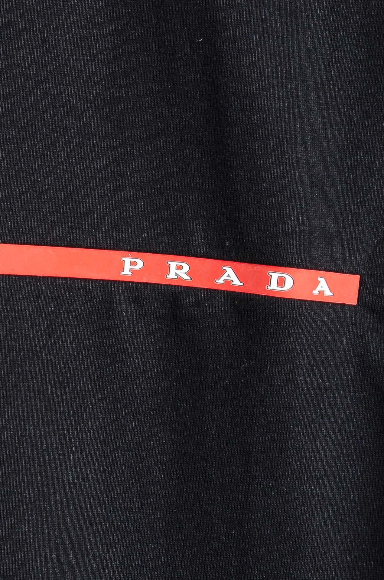 PRADA普拉达2026SS时尚潮人必备男士休闲圆领短袖T恤衫#设计理念潮流前卫与尚可持续，选用客供进口
