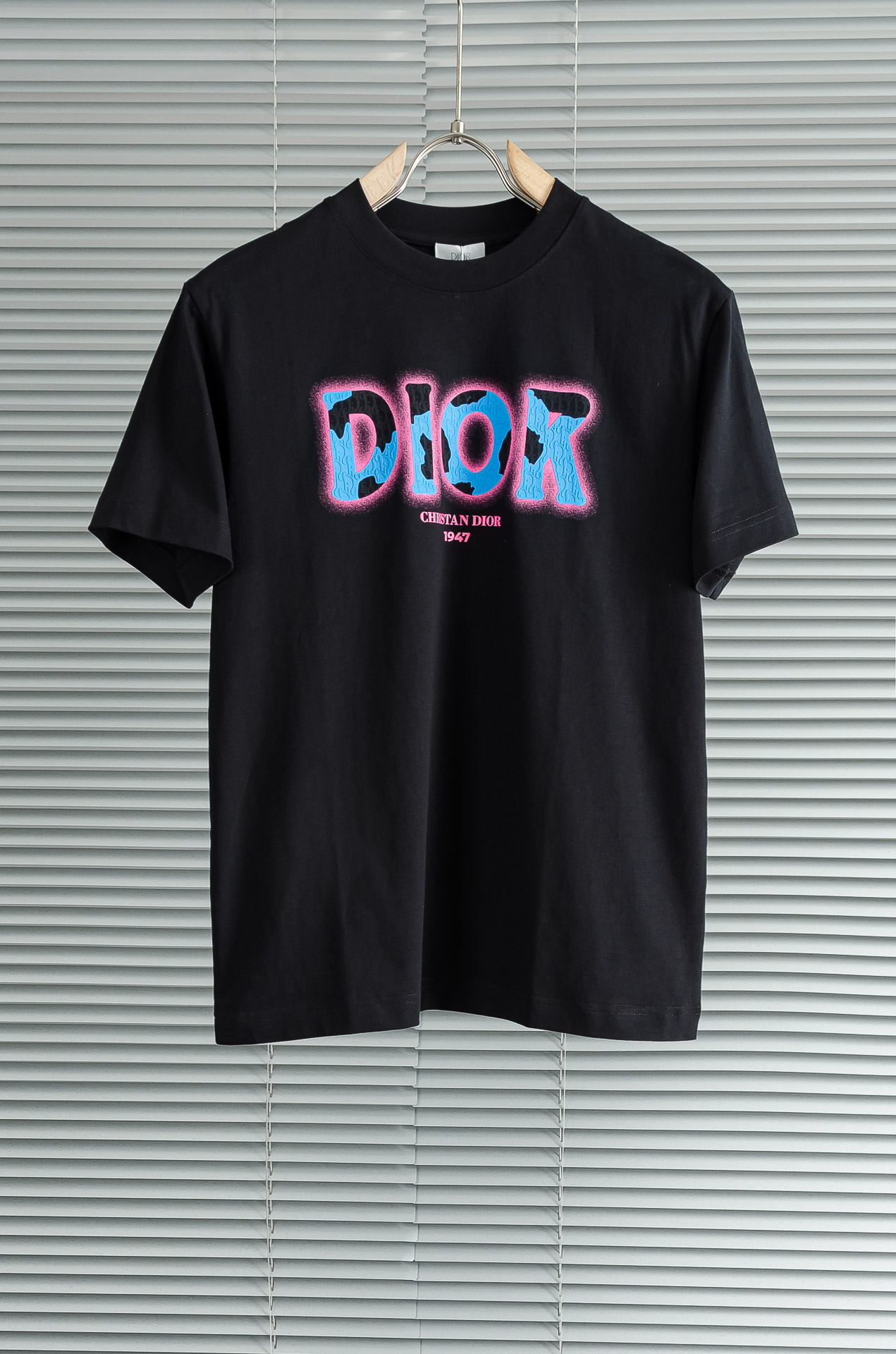 Dior迪奥2026SS时尚潮人必备男士休闲圆领短袖T恤衫#设计理念潮流前卫与尚可持续，选用客供进口10
