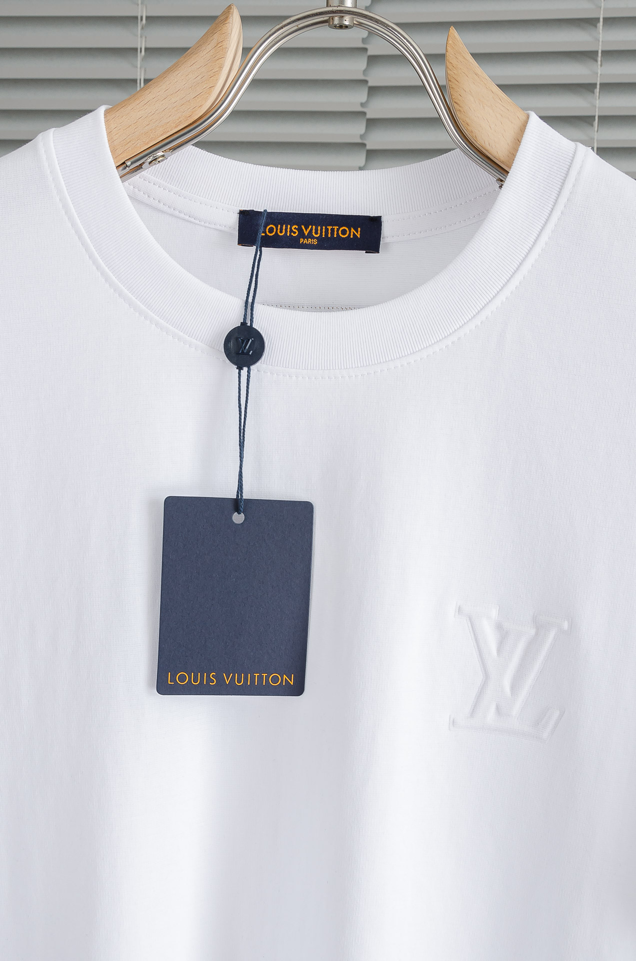 LV 2026SS时尚潮人必备男士休闲圆领短袖T恤衫#设计理念潮流前卫与尚可持续，选用客供进口100%棉