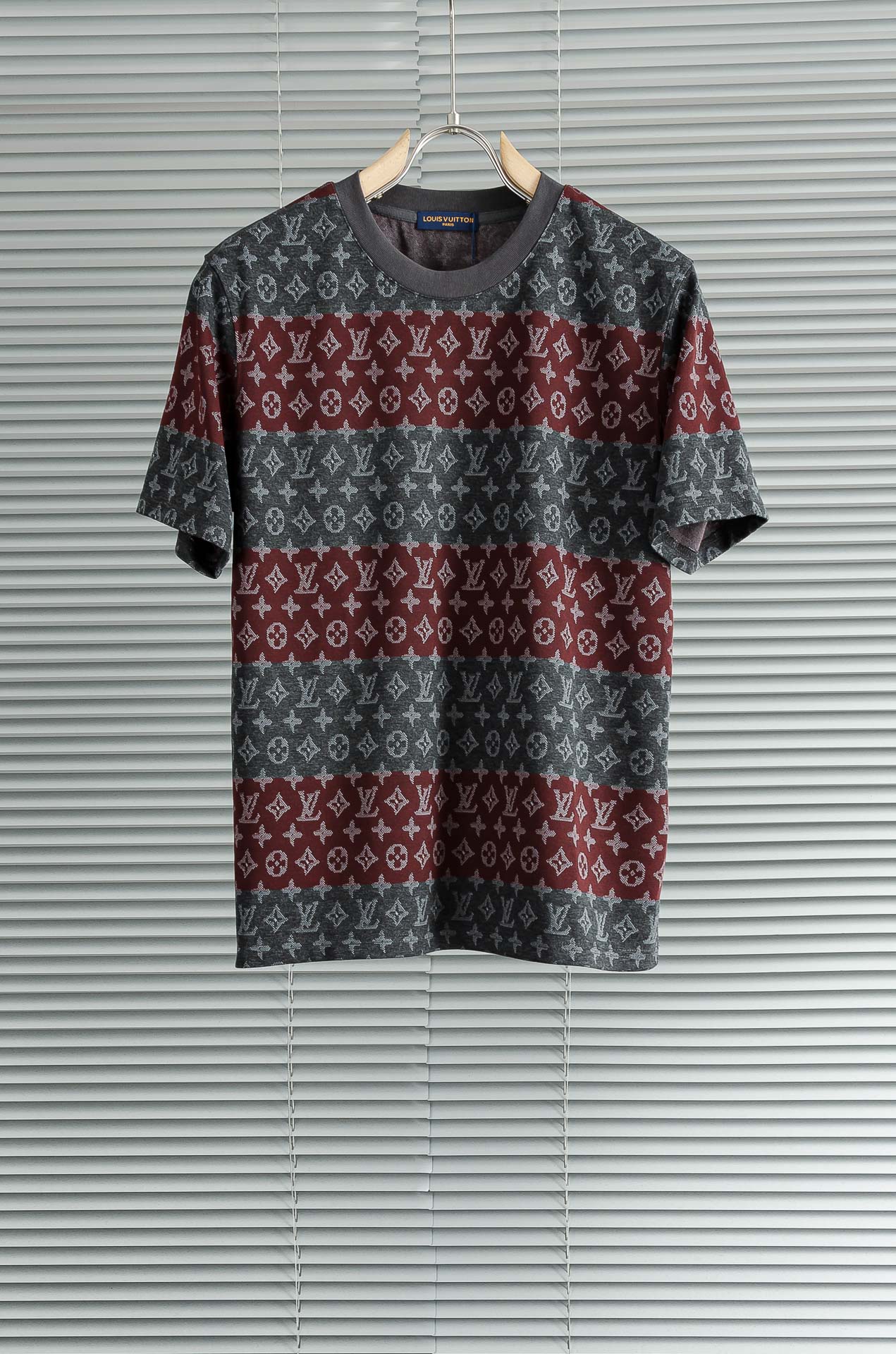 LOUIS VUITTON SS26 圆领短袖印花图案T恤 #本款短袖圆领衫以全幅 Monogram H
