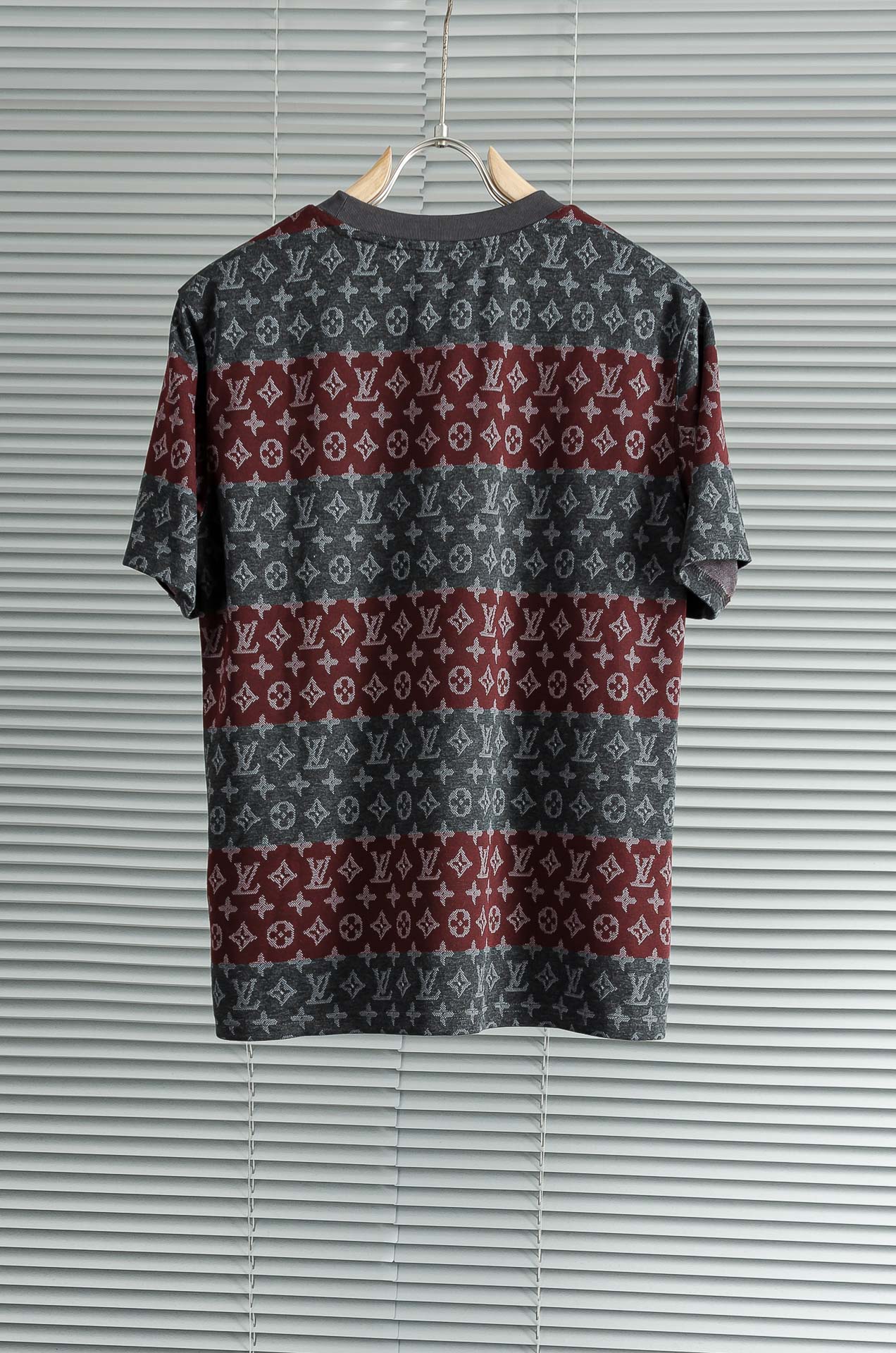 LOUIS VUITTON SS26 圆领短袖印花图案T恤 #本款短袖圆领衫以全幅 Monogram H