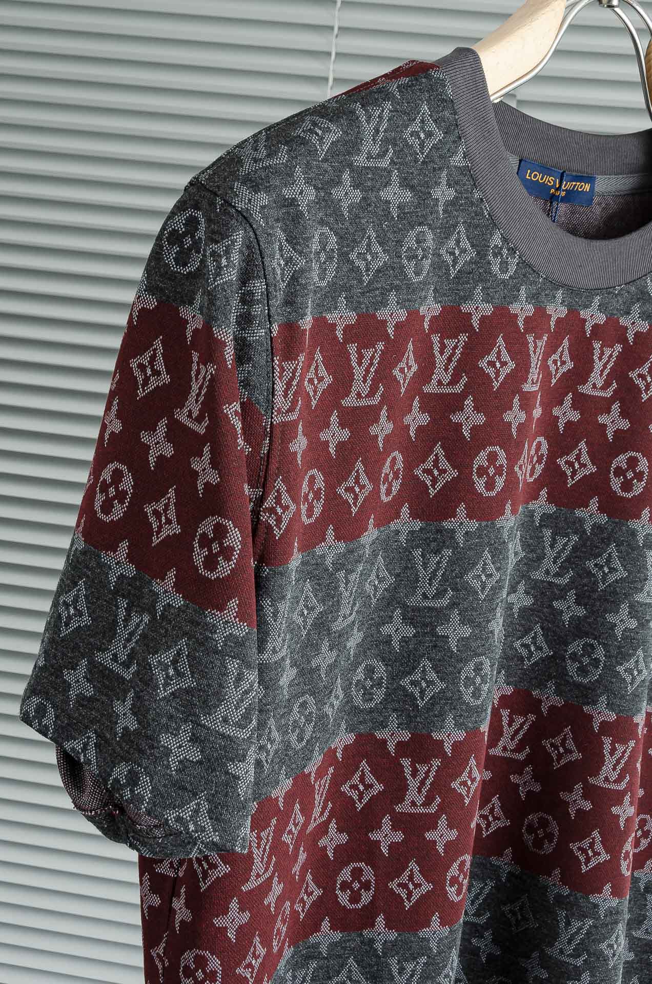 LOUIS VUITTON SS26 圆领短袖印花图案T恤 #本款短袖圆领衫以全幅 Monogram H