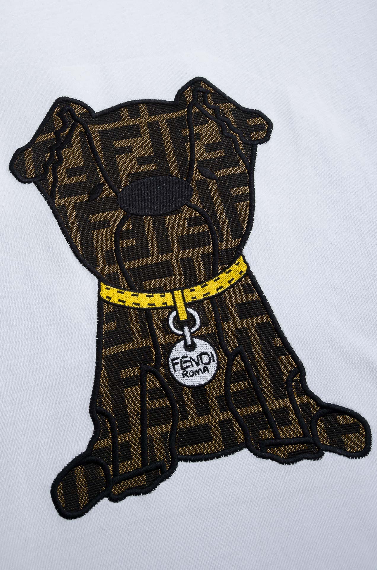 Fendi 芬迪2026SS时尚潮人必备男士休闲圆领短袖T恤衫#设计理念潮流前卫与尚可持续，选用客供进口