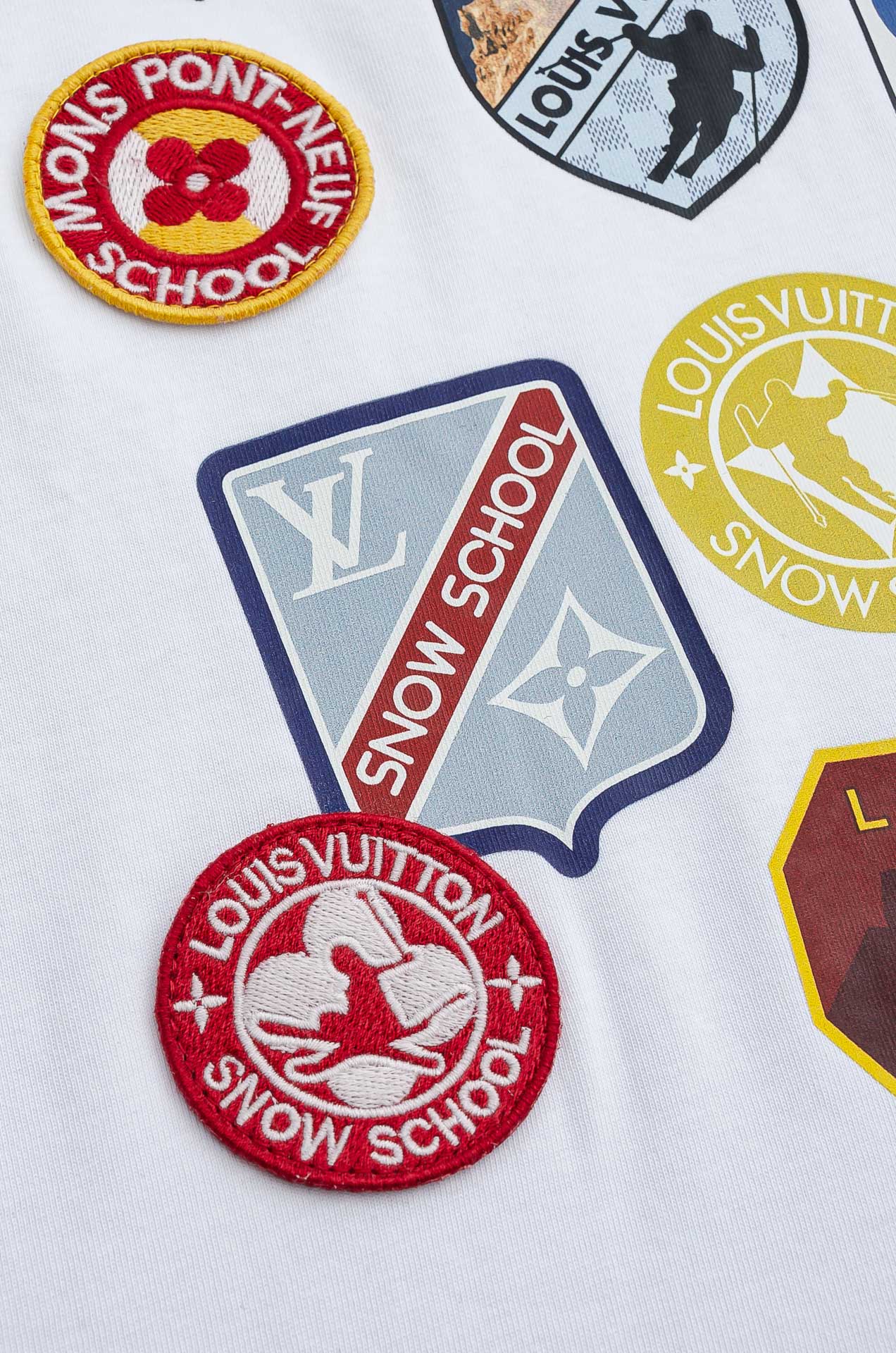 LV 2026SS时尚潮人必备男士休闲圆领短袖T恤衫#设计理念潮流前卫与尚可持续，选用客供进口100%棉