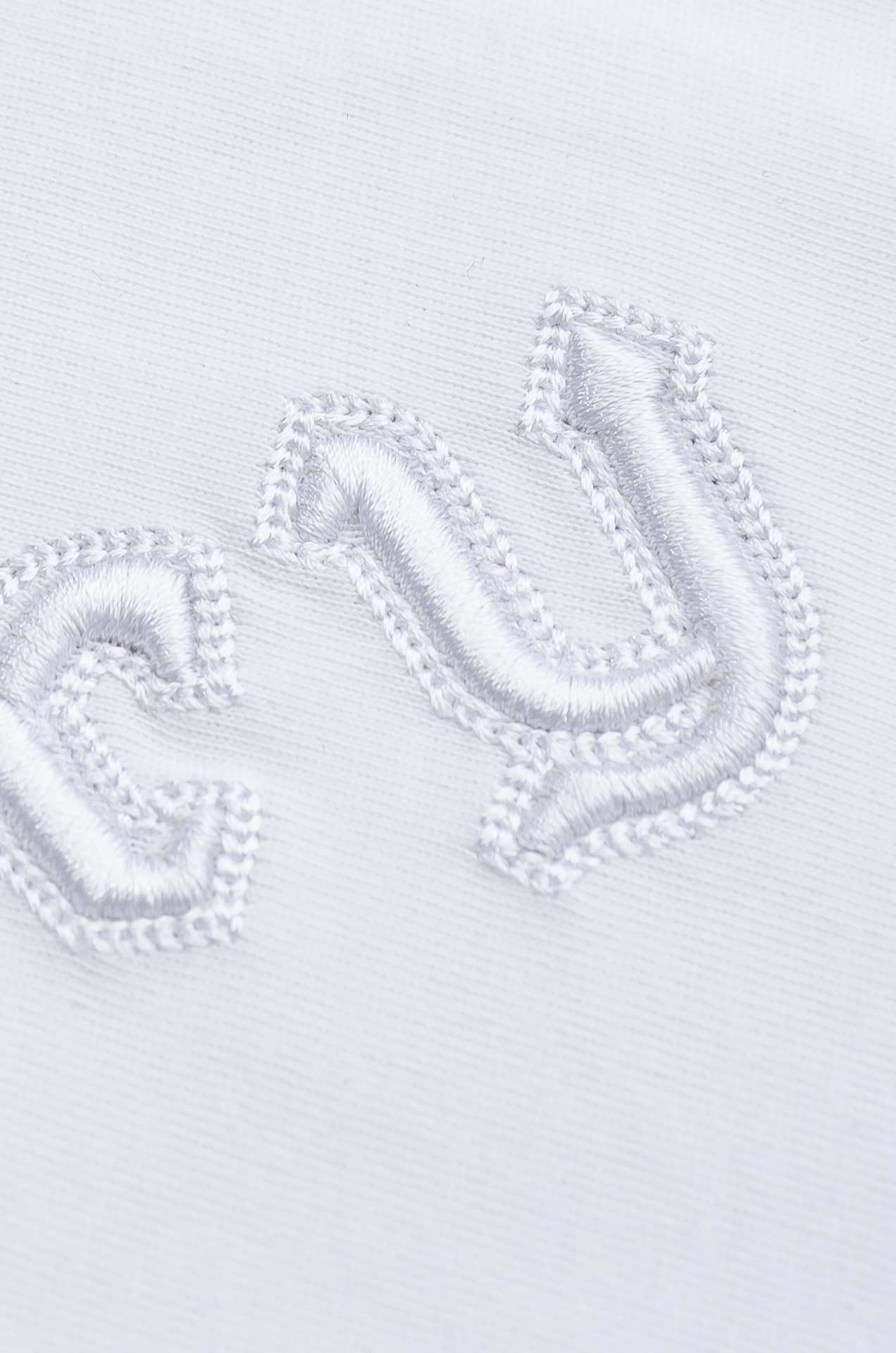 Burberry巴宝莉2026SS时尚潮人必备男士休闲圆领短袖T恤衫#设计理念潮流前卫与尚可持续，选用客