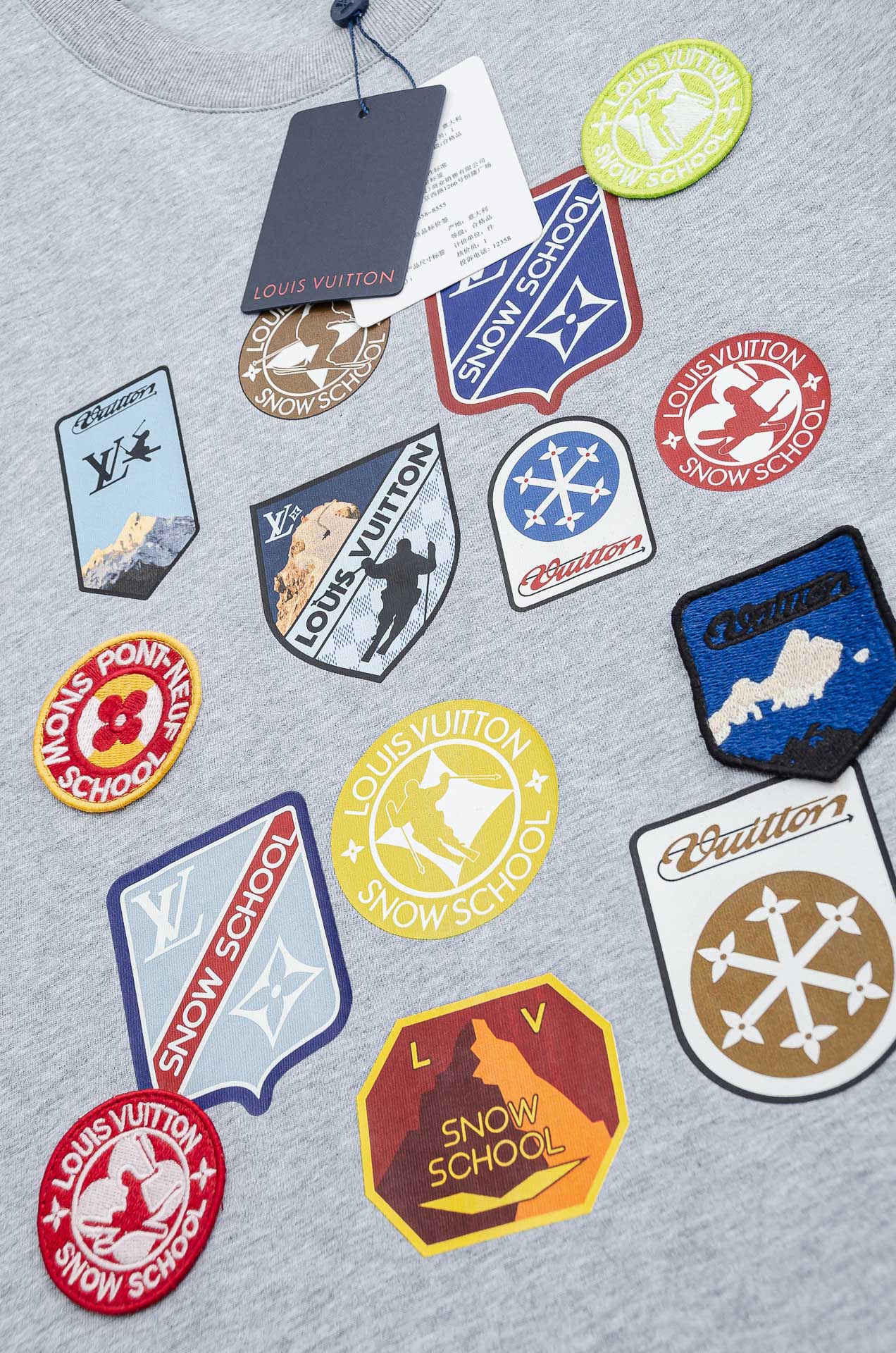 LV 2026SS时尚潮人必备男士休闲圆领短袖T恤衫#设计理念潮流前卫与尚可持续，选用客供进口100%棉