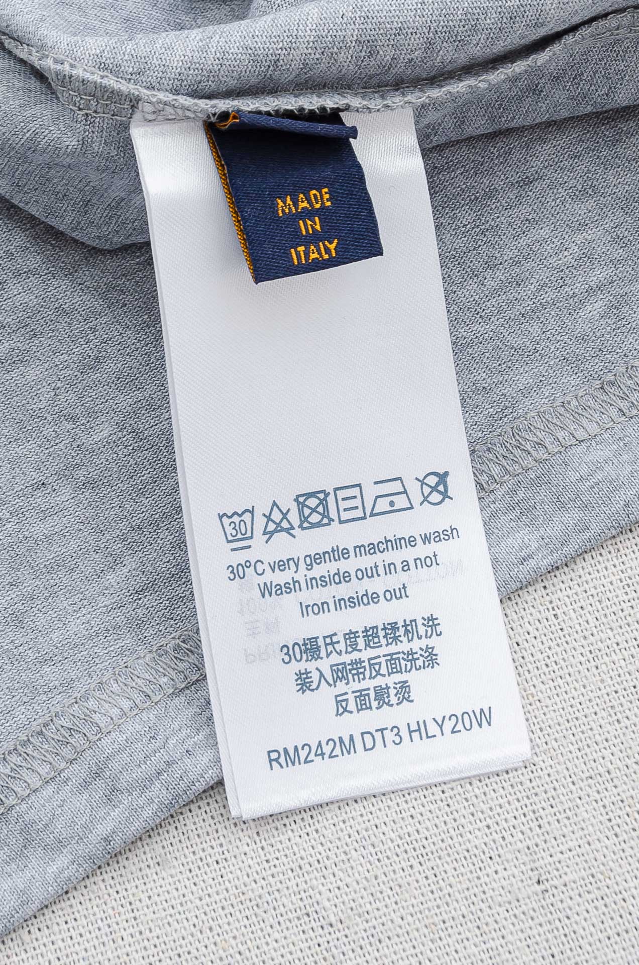 LV 2026SS时尚潮人必备男士休闲圆领短袖T恤衫#设计理念潮流前卫与尚可持续，选用客供进口100%棉