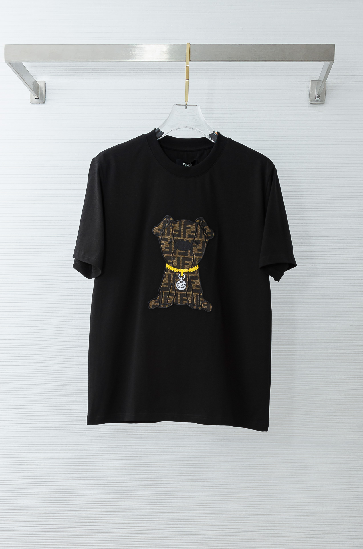 Fendi 芬迪2026SS时尚潮人必备男士休闲圆领短袖T恤衫#设计理念潮流前卫与尚可持续，选用客供进口