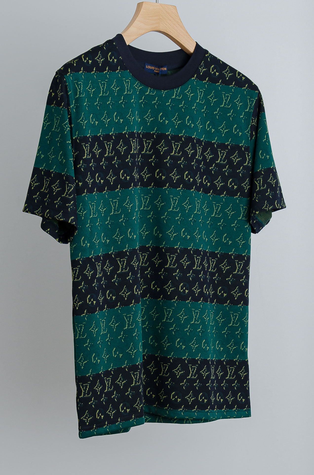 🧨 LV 2026SS时尚潮人必备男士休闲圆领短袖T恤衫#选用客供进口100%棉成分精织混纺而成的面料，