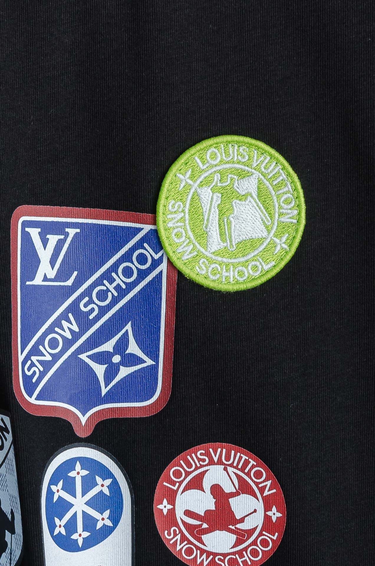 🧨 LV 2026SS时尚潮人必备男士休闲圆领短袖T恤衫#选用客供进口100%棉成分精织混纺而成的面料，