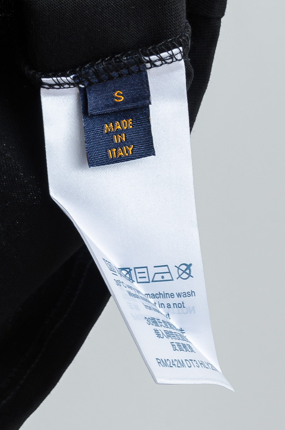 🧨 LV 2026SS时尚潮人必备男士休闲圆领短袖T恤衫#选用客供进口100%棉成分精织混纺而成的面料，