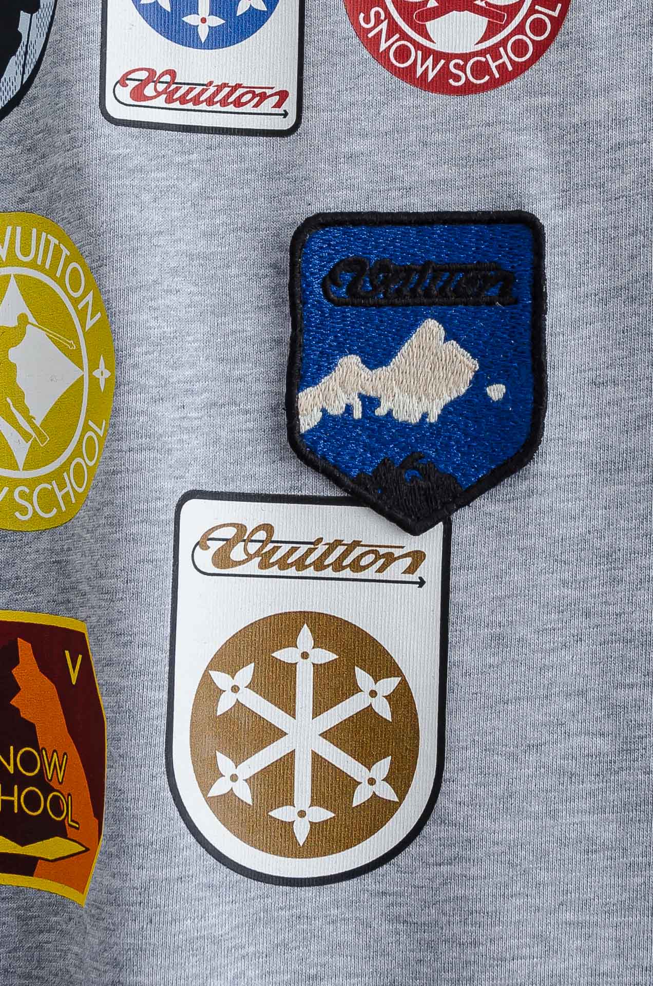 🧨 LV 2026SS时尚潮人必备男士休闲圆领短袖T恤衫#选用客供进口100%棉成分精织混纺而成的面料，