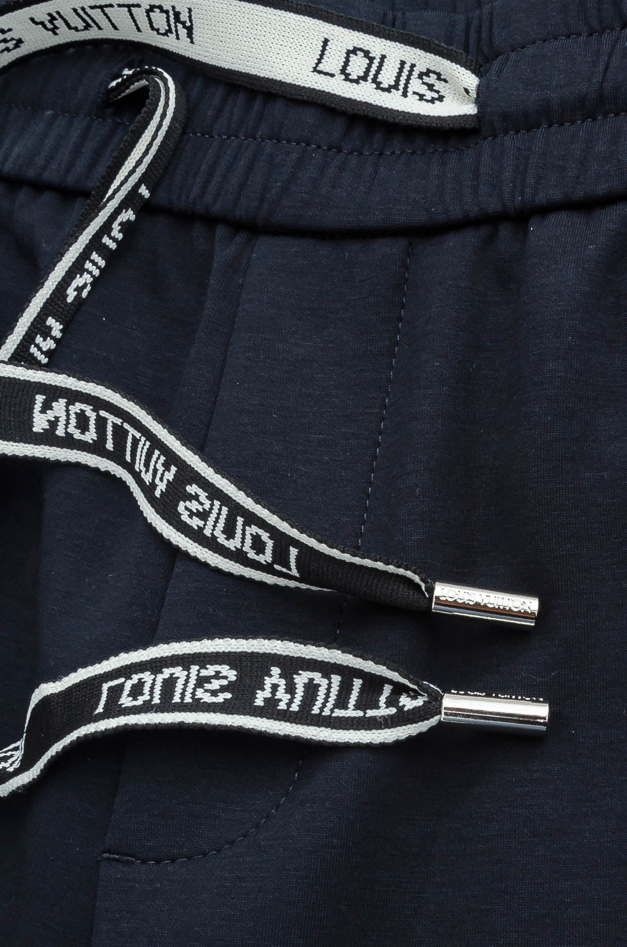 LV 26FW最新款精梳棉混纺挺括有型自带筋骨感抗皱性极强四面弹力包容性好弹力松紧腰搭配抽绳设计直筒立体