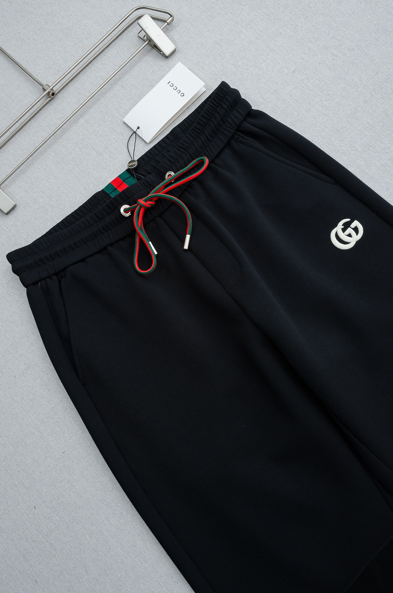 Gucci古驰 26FW最新款精梳棉混纺挺括有型自带筋骨感抗皱性极强四面弹力包容性好弹力松紧腰搭配抽绳设