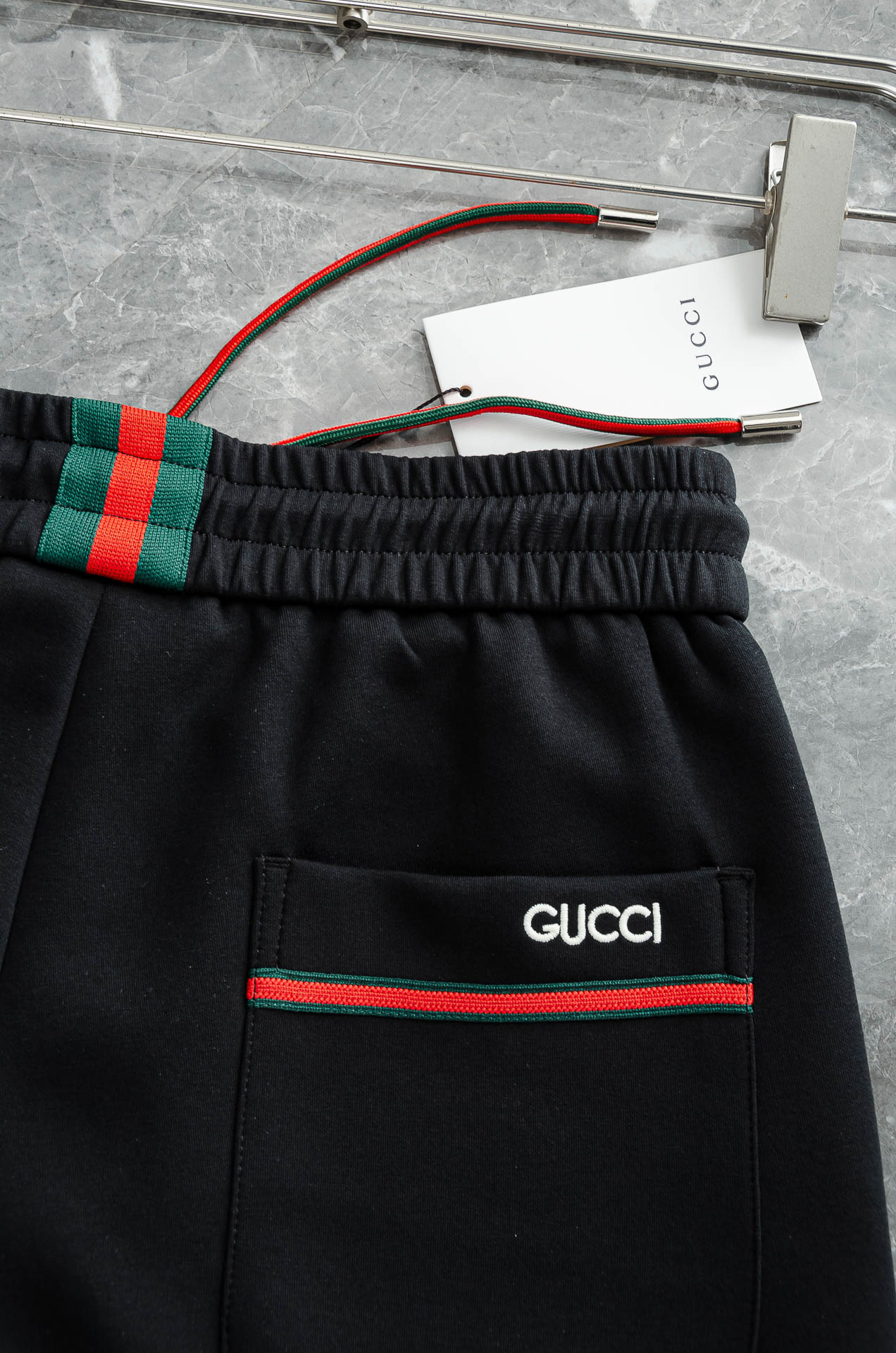 Gucci古驰26FW最新款精梳棉混纺挺括有型自带筋骨感抗皱性极强四面弹力包容性好弹力松紧腰搭配抽绳设计