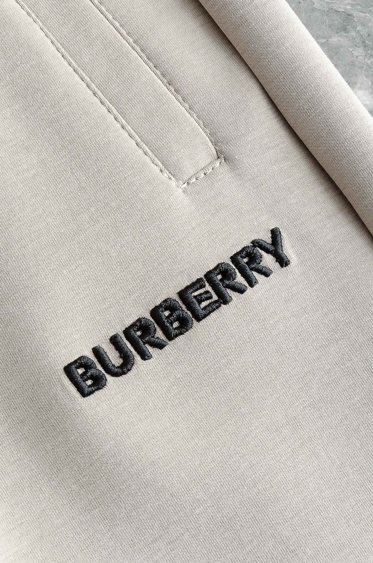 Burberry巴宝莉26FW最新款精梳棉混纺挺括有型自带筋骨感抗皱性极强四面弹力包容性好弹力松紧腰搭配