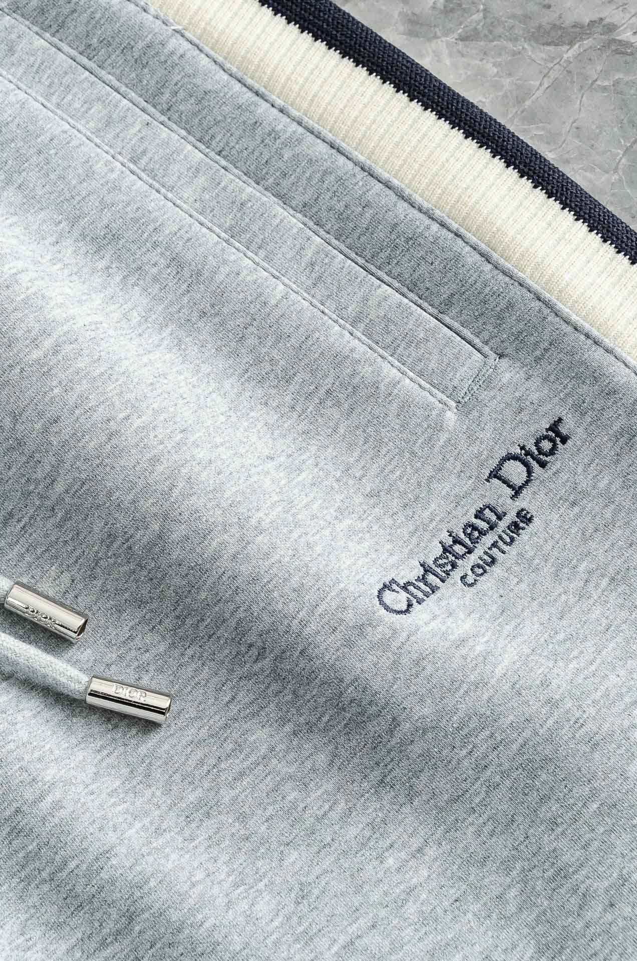 Dior迪奥 26FW最新款精梳棉混纺挺括有型自带筋骨感抗皱性极强四面弹力包容性好弹力松紧腰搭配抽绳设计