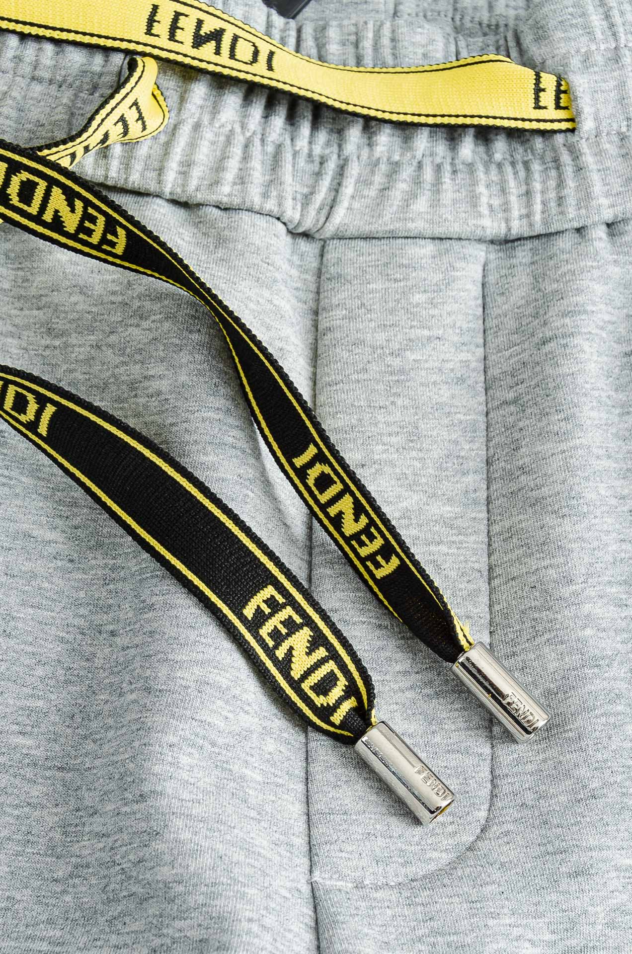 FENDI芬迪26FW最新款精梳棉混纺挺括有型自带筋骨感抗皱性极强四面弹力包容性好弹力松紧腰搭配抽绳设计