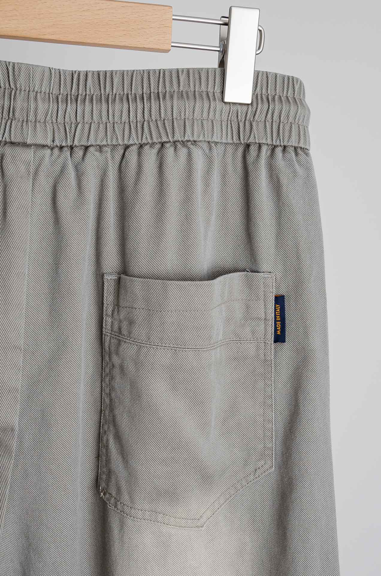 ☀️☀️ LV 2026新春最新出品宽松裤脚休闲裤#休闲百搭的一款 上身很舒适 弹力收腰抽绳，阔腿设计，