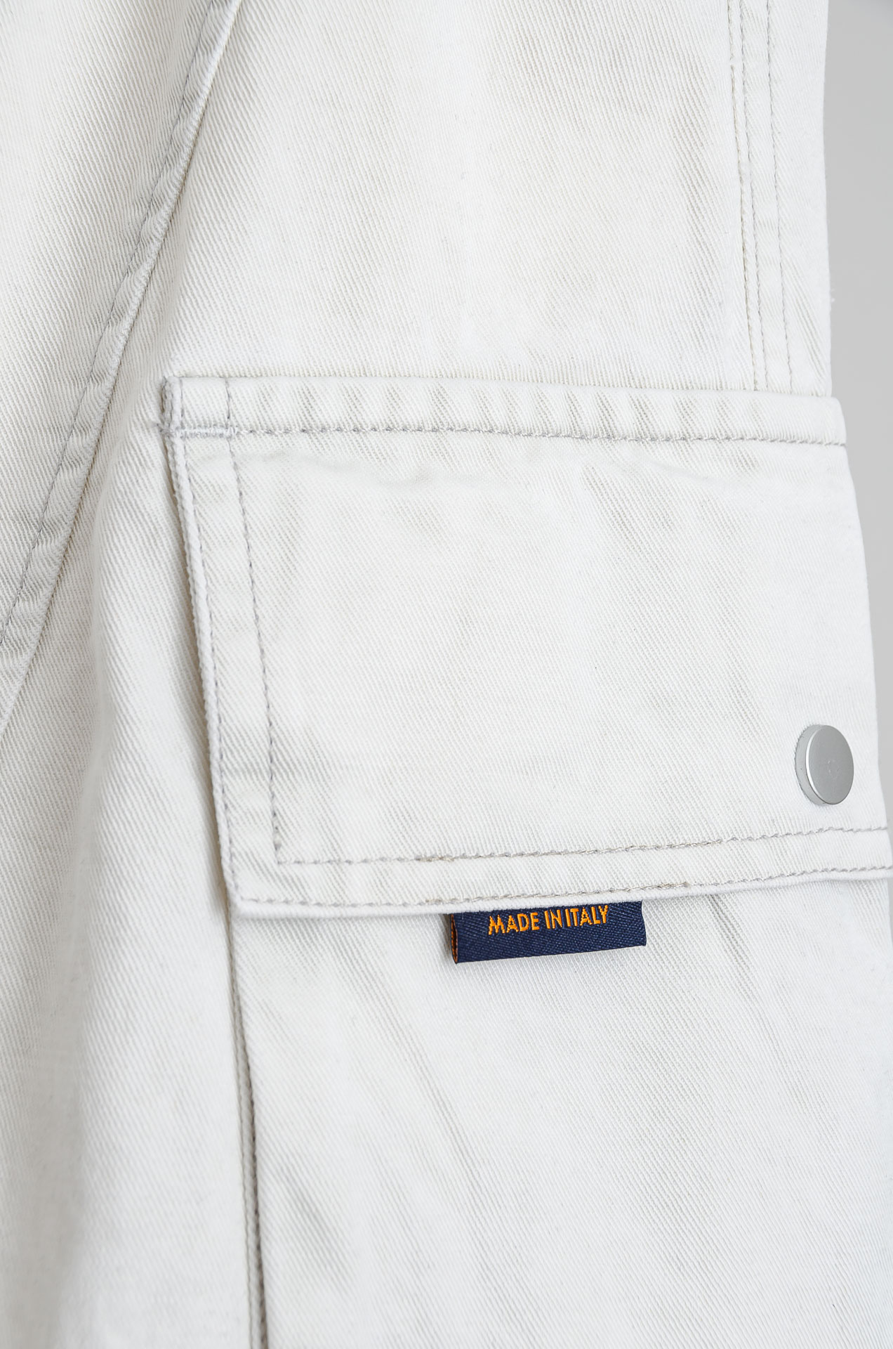 ☀️☀️ LV 2026新春最新出品宽松裤脚休闲裤#休闲百搭的一款 上身很舒适 弹力收腰抽绳，阔腿设计，