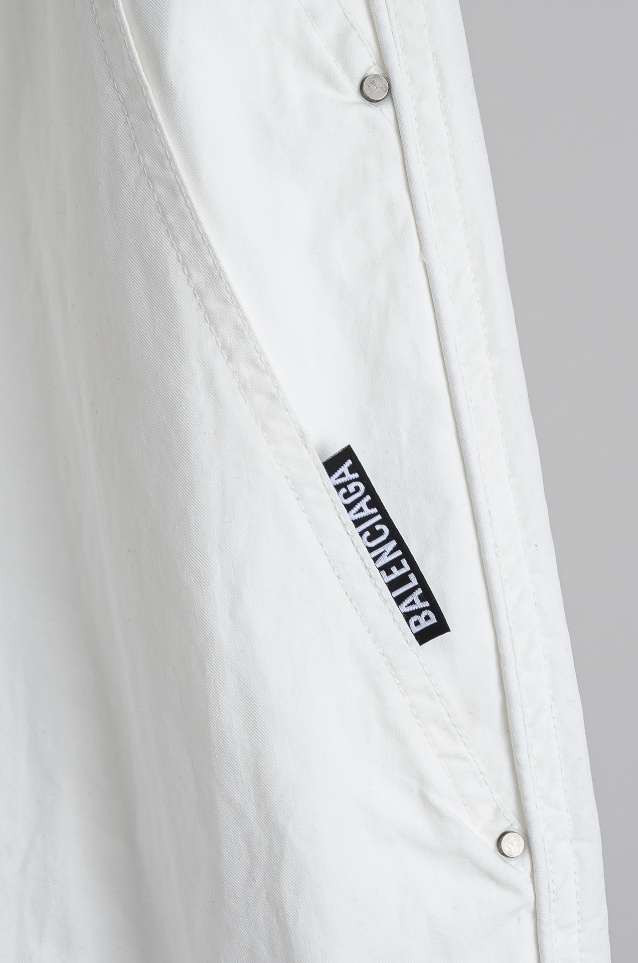 ☀️☀️ 巴黎世家 2026新春最新出品宽松裤脚休闲裤#休闲百搭的一款 上身很舒适 弹力收腰抽绳，阔腿设