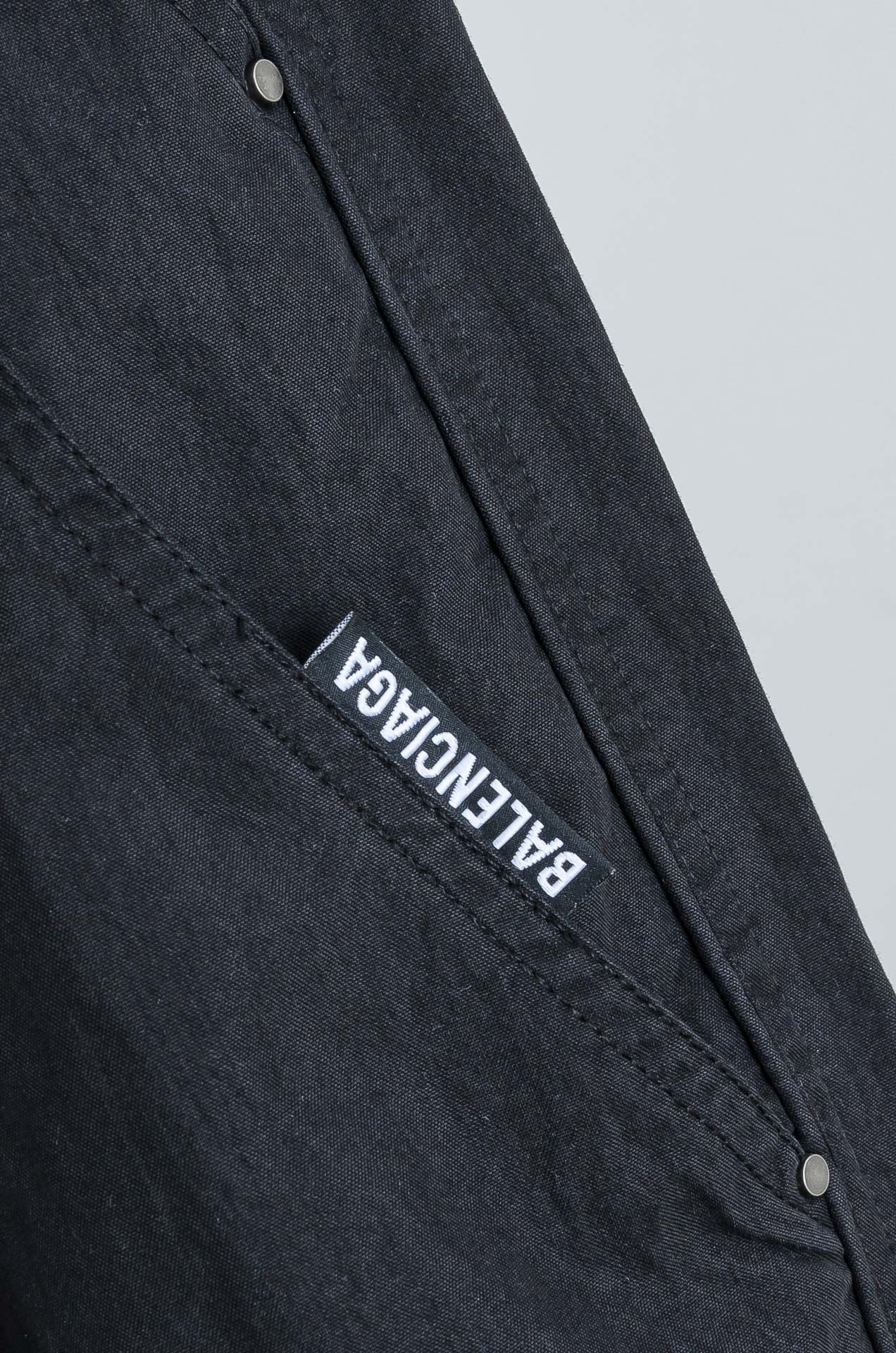 ☀️☀️ 巴黎世家 2026新春最新出品宽松裤脚休闲裤#休闲百搭的一款 上身很舒适 弹力收腰抽绳，阔腿设