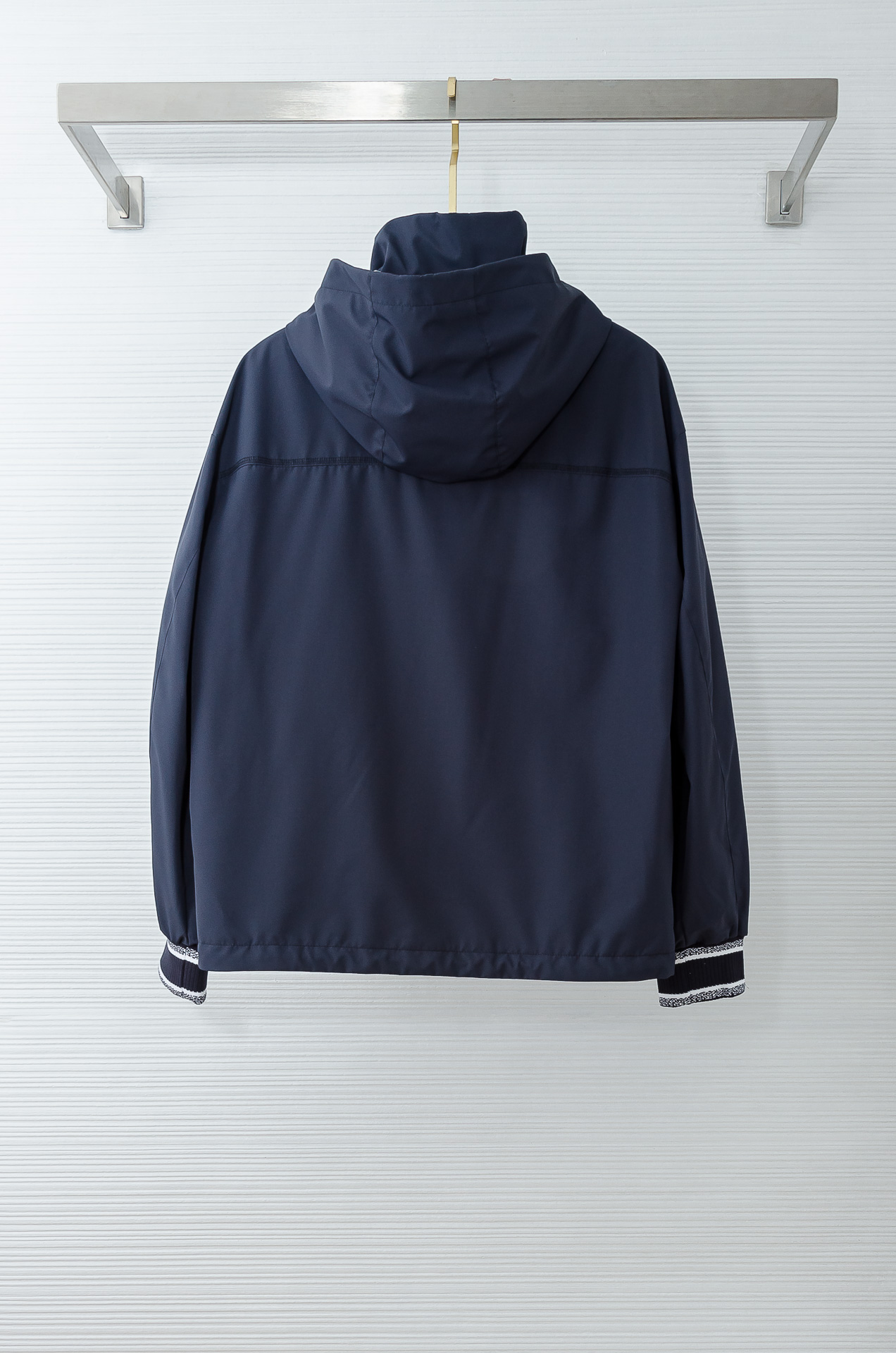 Dior 迪奥2026 ss最新春季新品，连帽防水夹克外套#同步官网发售！该款夹克外层超柔聚酯纤维防风防