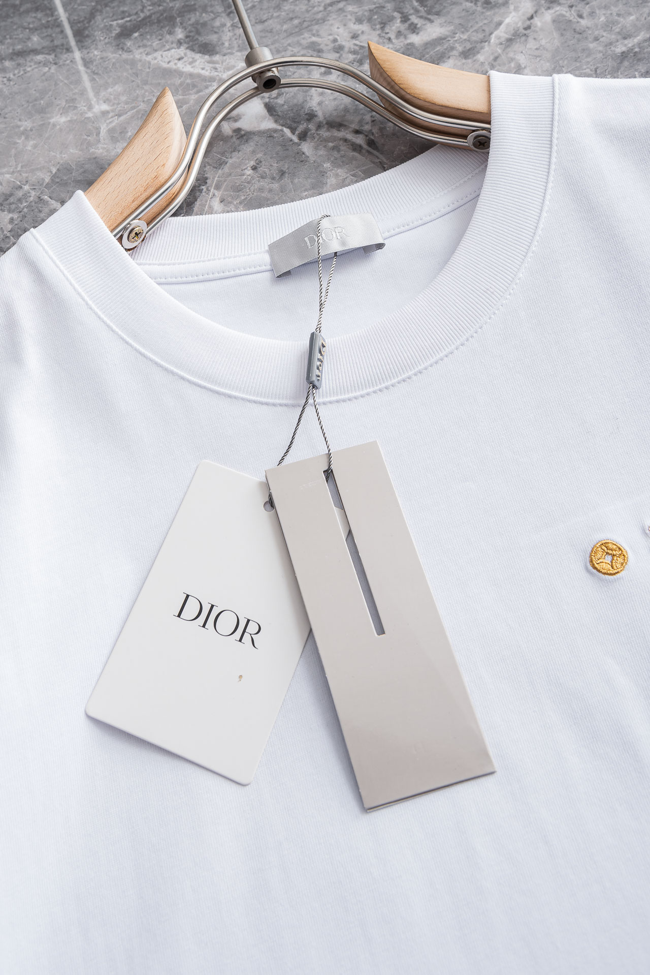 Dior迪奥 2026SS时尚潮人必备男士休闲圆领短袖T恤衫#设计理念潮流前卫与尚可持续，选用客供进口1