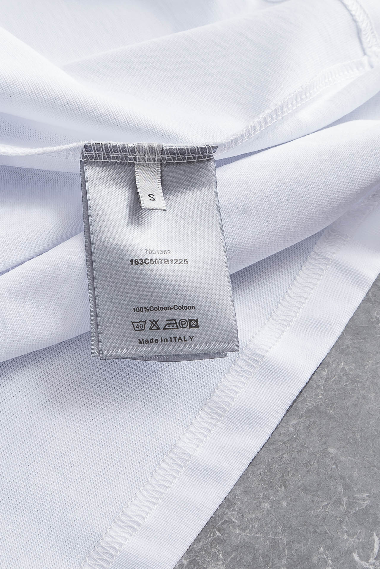 Dior迪奥 2026SS时尚潮人必备男士休闲圆领短袖T恤衫#设计理念潮流前卫与尚可持续，选用客供进口1