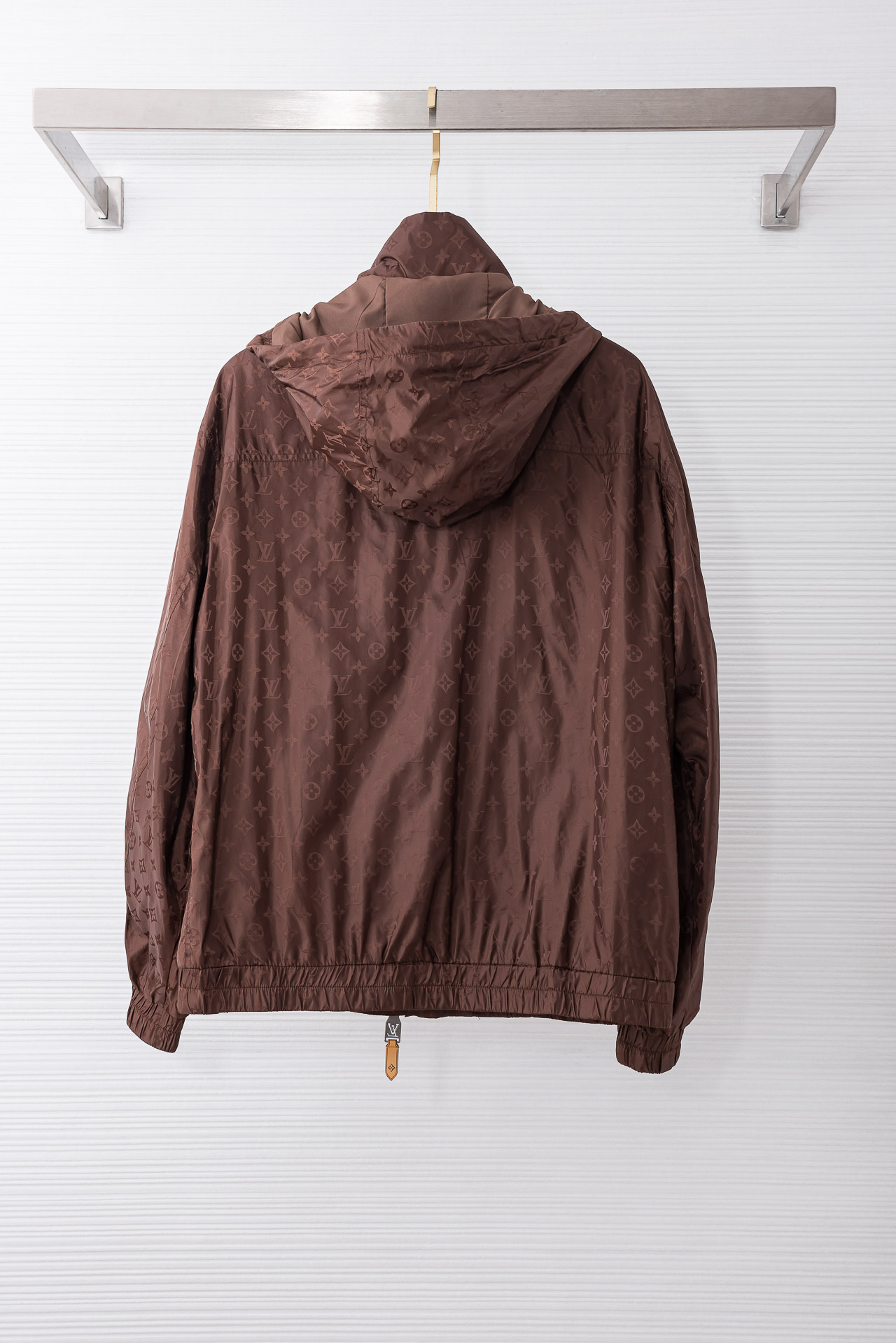 LV 路易威登2026 ss最新春季新品！Monogram立体提花连帽防水夹克外套#同步官网发售！该款夹