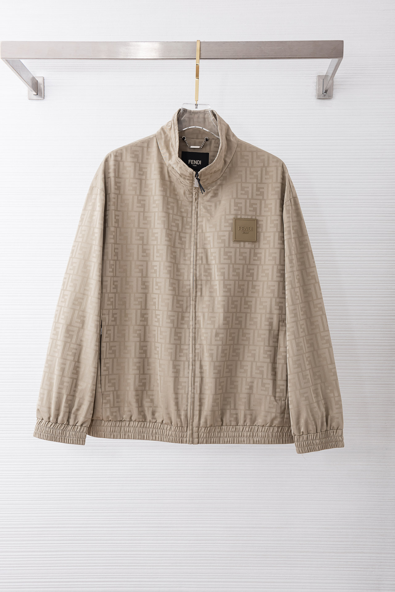 FENDI芬迪2026 ss最新春季新品，立领防水夹克外套#同步官网发售！Fendi品牌的灵魂提花FF形