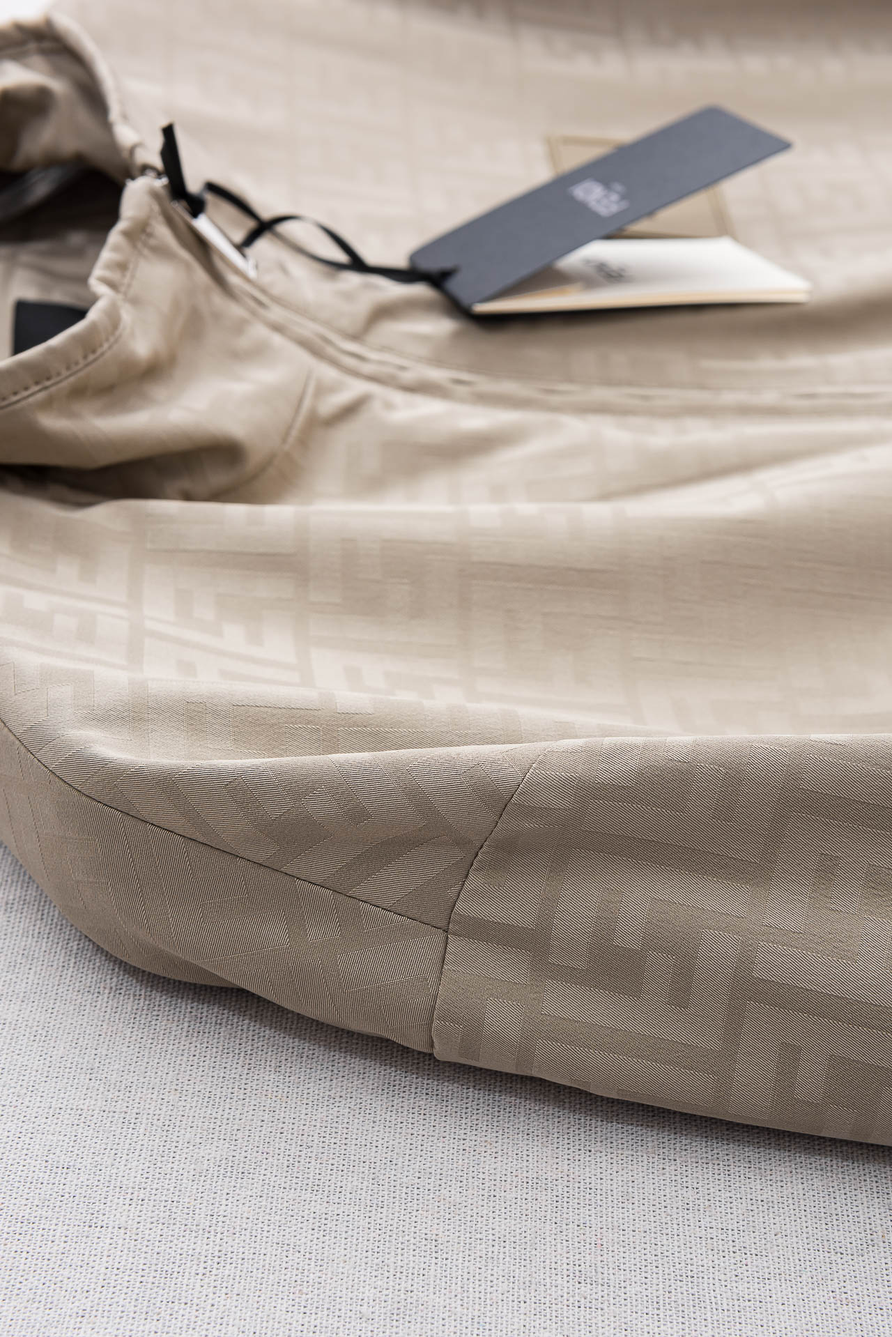 FENDI芬迪2026 ss最新春季新品，立领防水夹克外套#同步官网发售！Fendi品牌的灵魂提花FF形