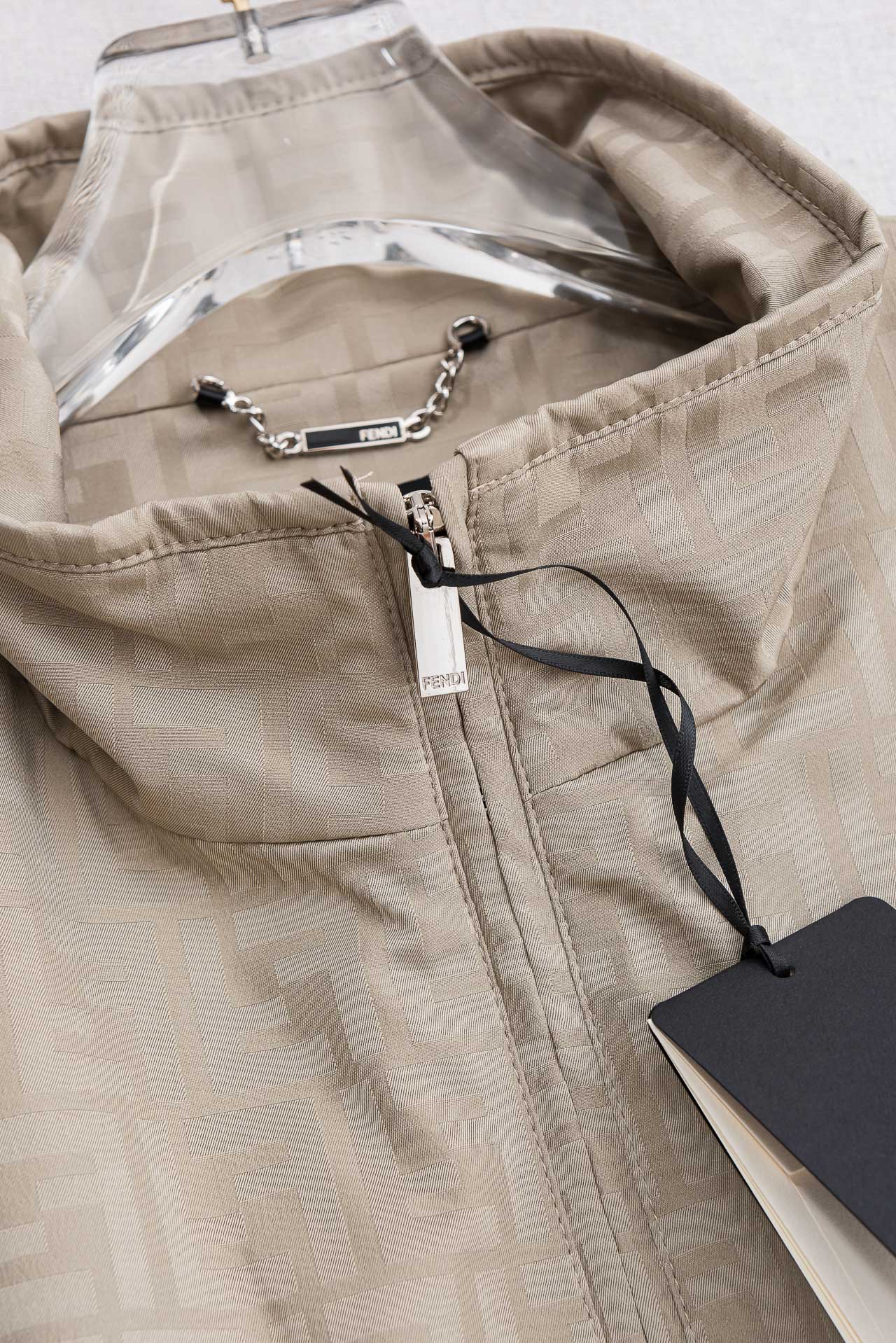 FENDI芬迪2026 ss最新春季新品，立领防水夹克外套#同步官网发售！Fendi品牌的灵魂提花FF形